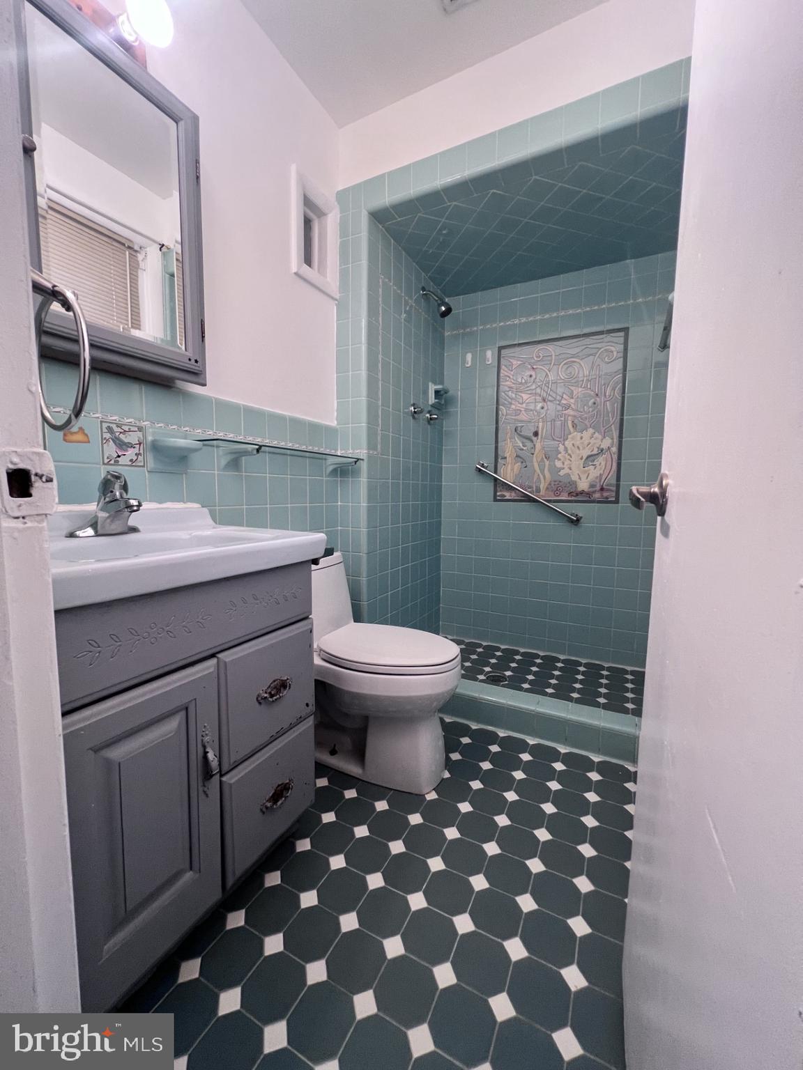 COLLEGE PARK WOODS - Residential Lease