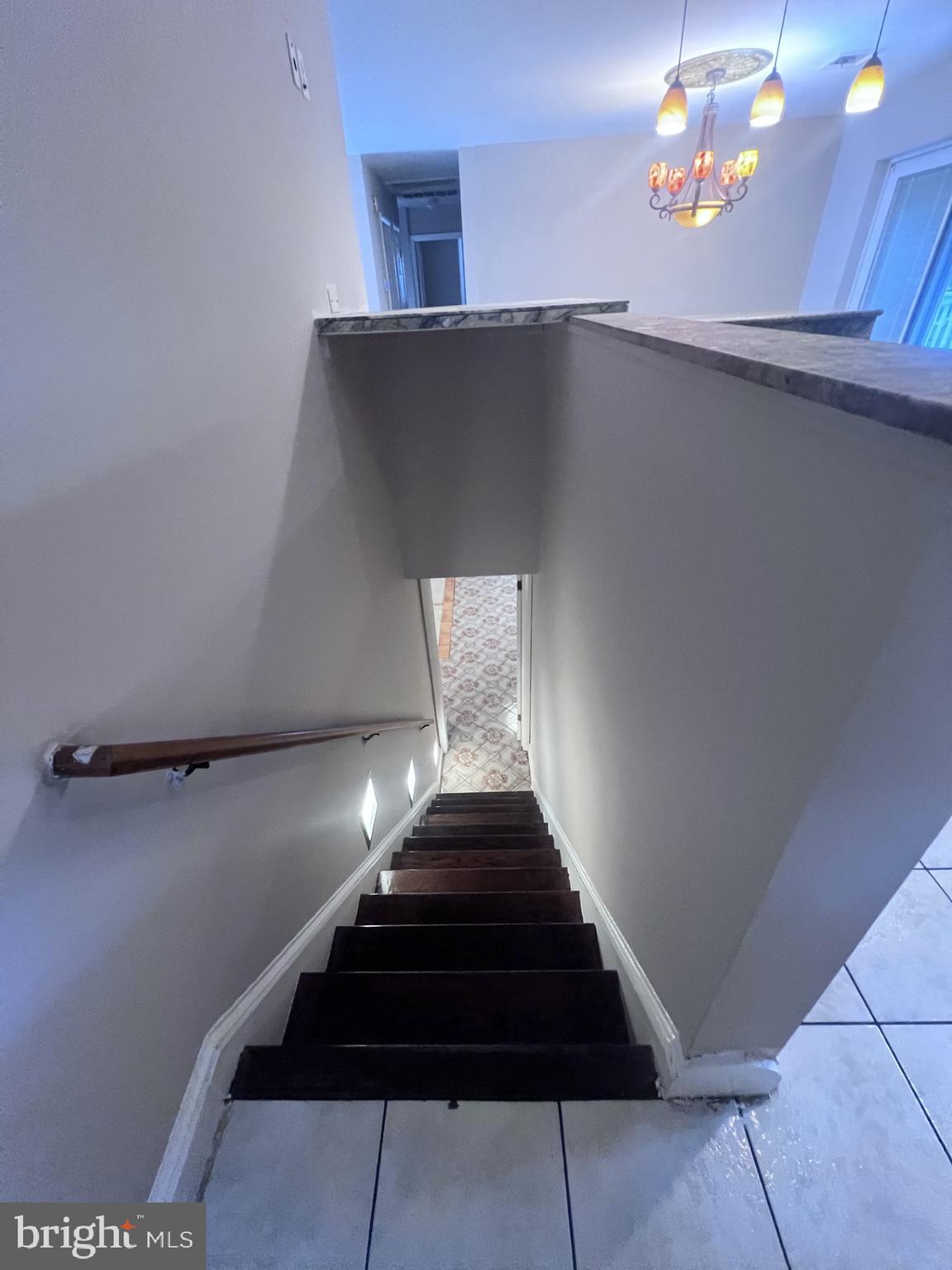 COLLEGE PARK WOODS - Residential Lease