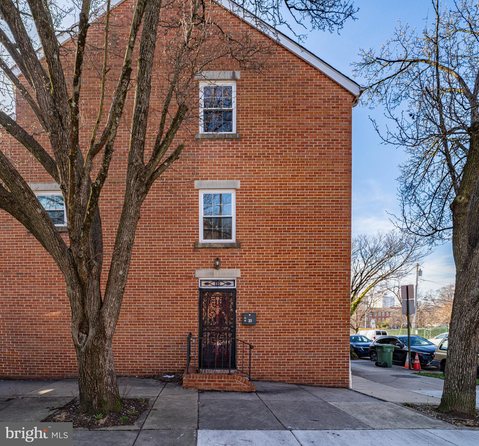 BUTCHERS HILL - Residential