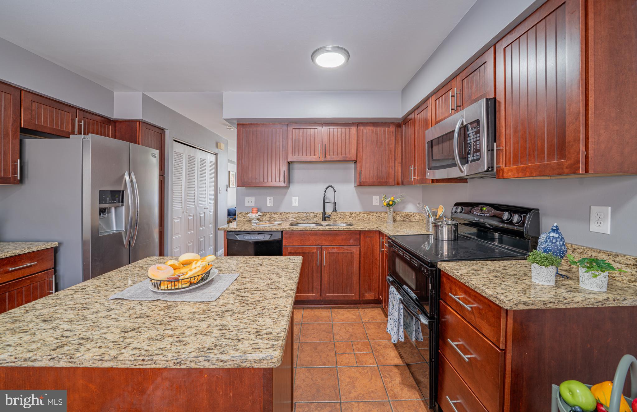 BUTCHERS HILL - Residential