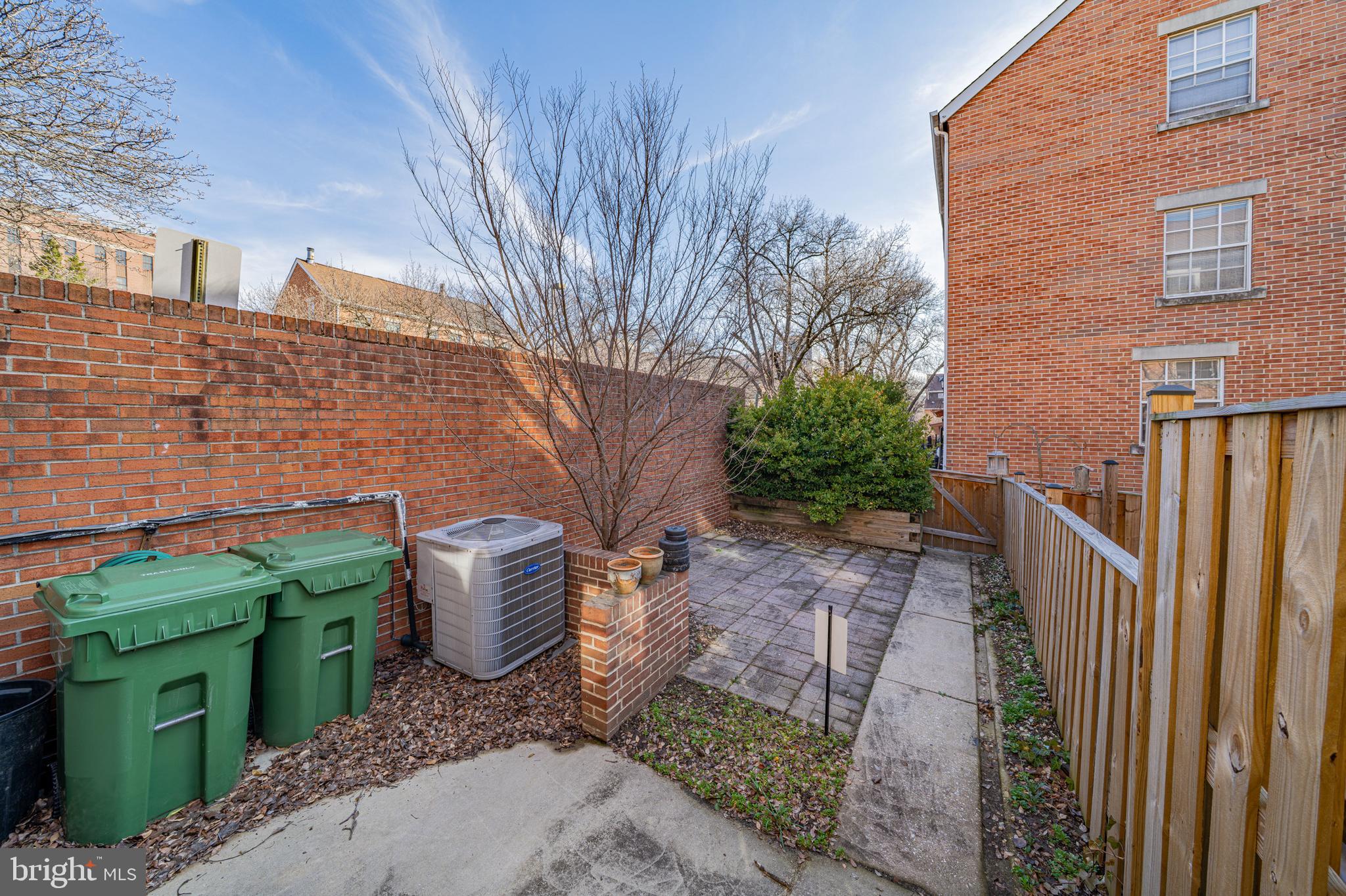 BUTCHERS HILL - Residential