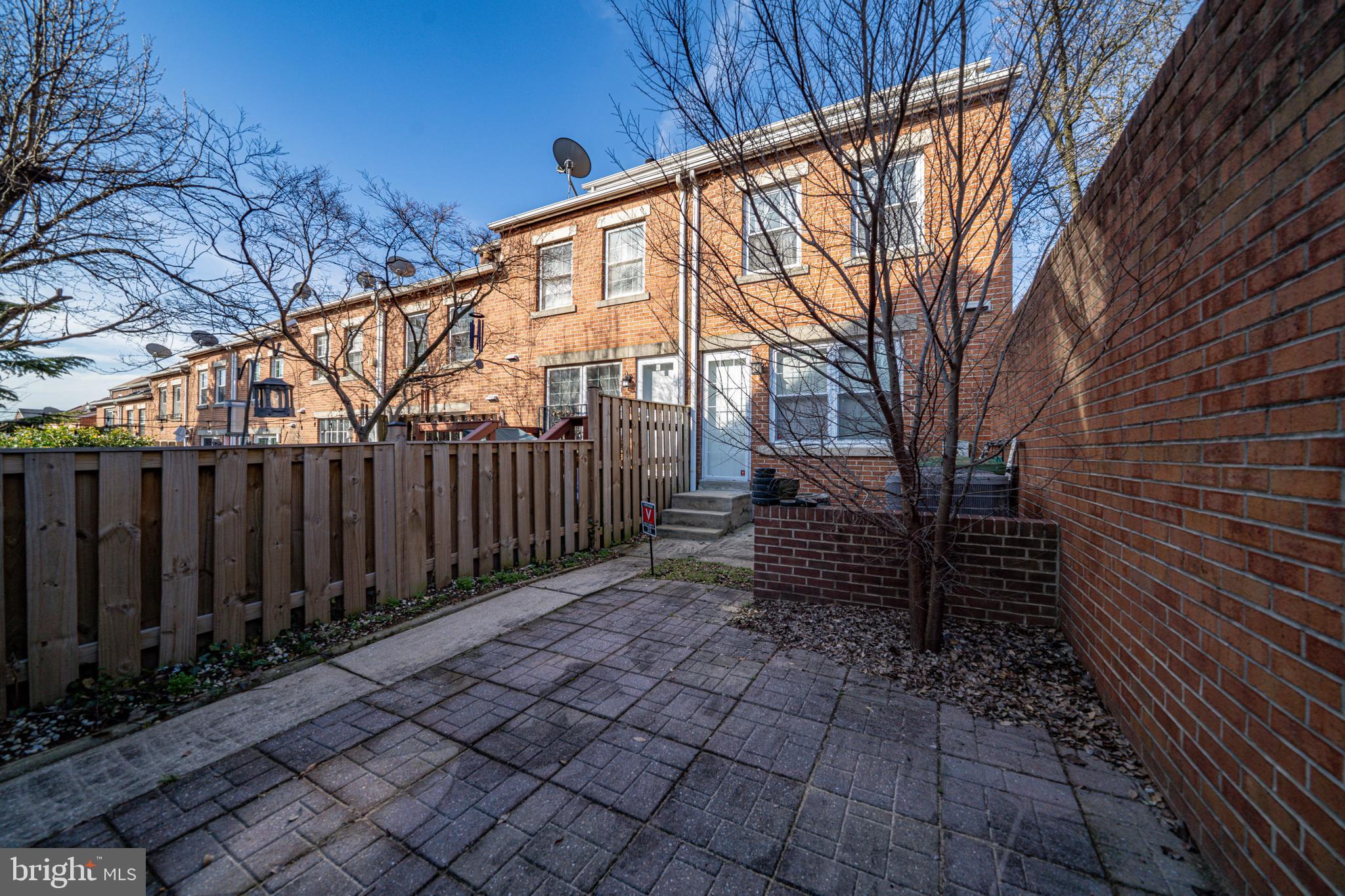 BUTCHERS HILL - Residential