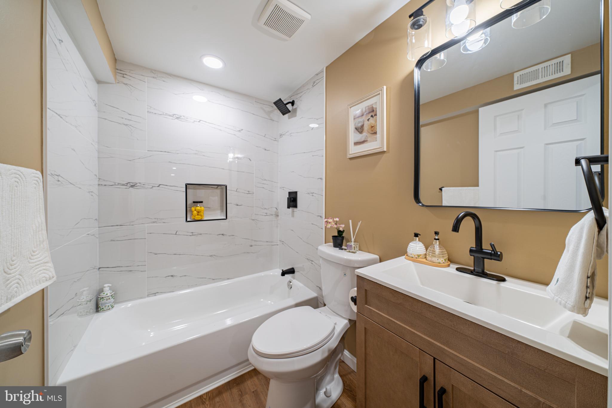 BUTCHERS HILL - Residential