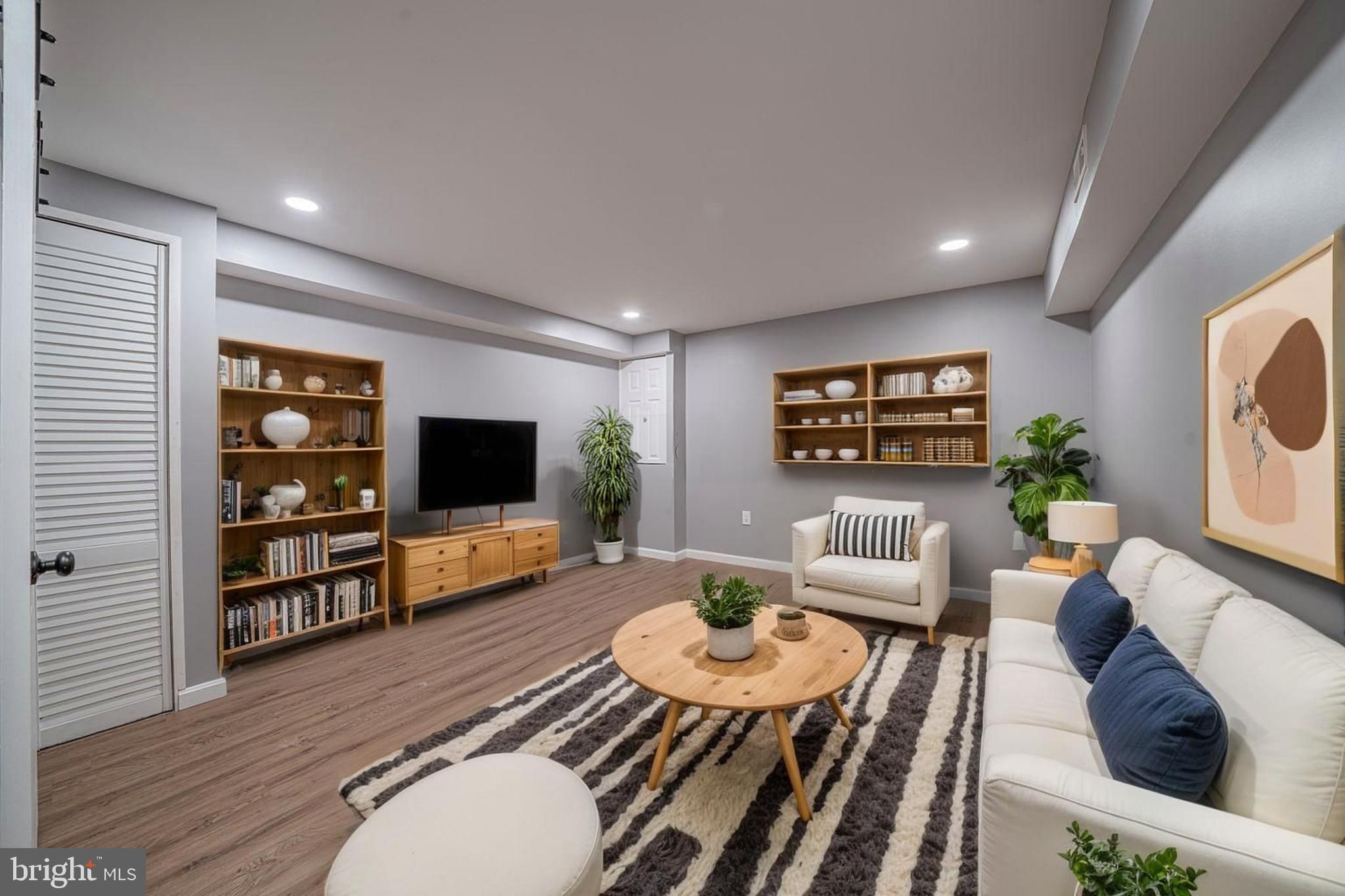 BUTCHERS HILL - Residential