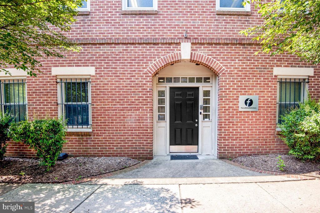 Photo of 1020 Princess Street, ALEXANDRIA, VA 22314 (MLS # VAAX2049980)