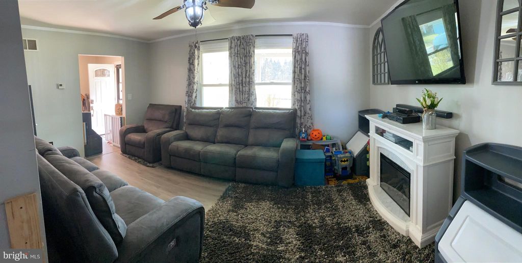 Photo of 23 HAYLOFT RD, DENVER, PA 17517 (MLS # PALA2029182)