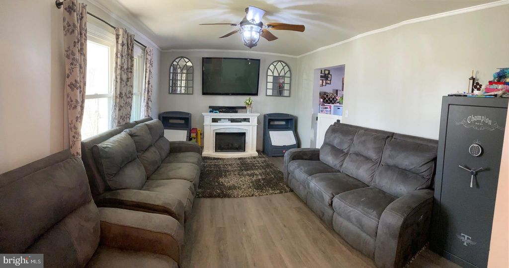 Photo of 23 HAYLOFT RD, DENVER, PA 17517 (MLS # PALA2029182)