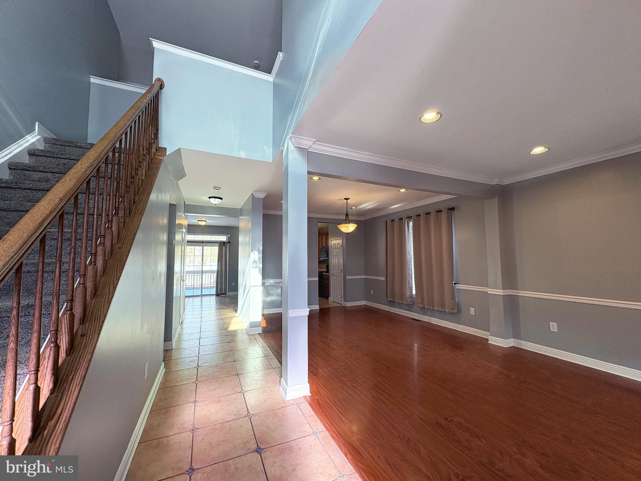 611 COUNTRY CLUB DRIVE