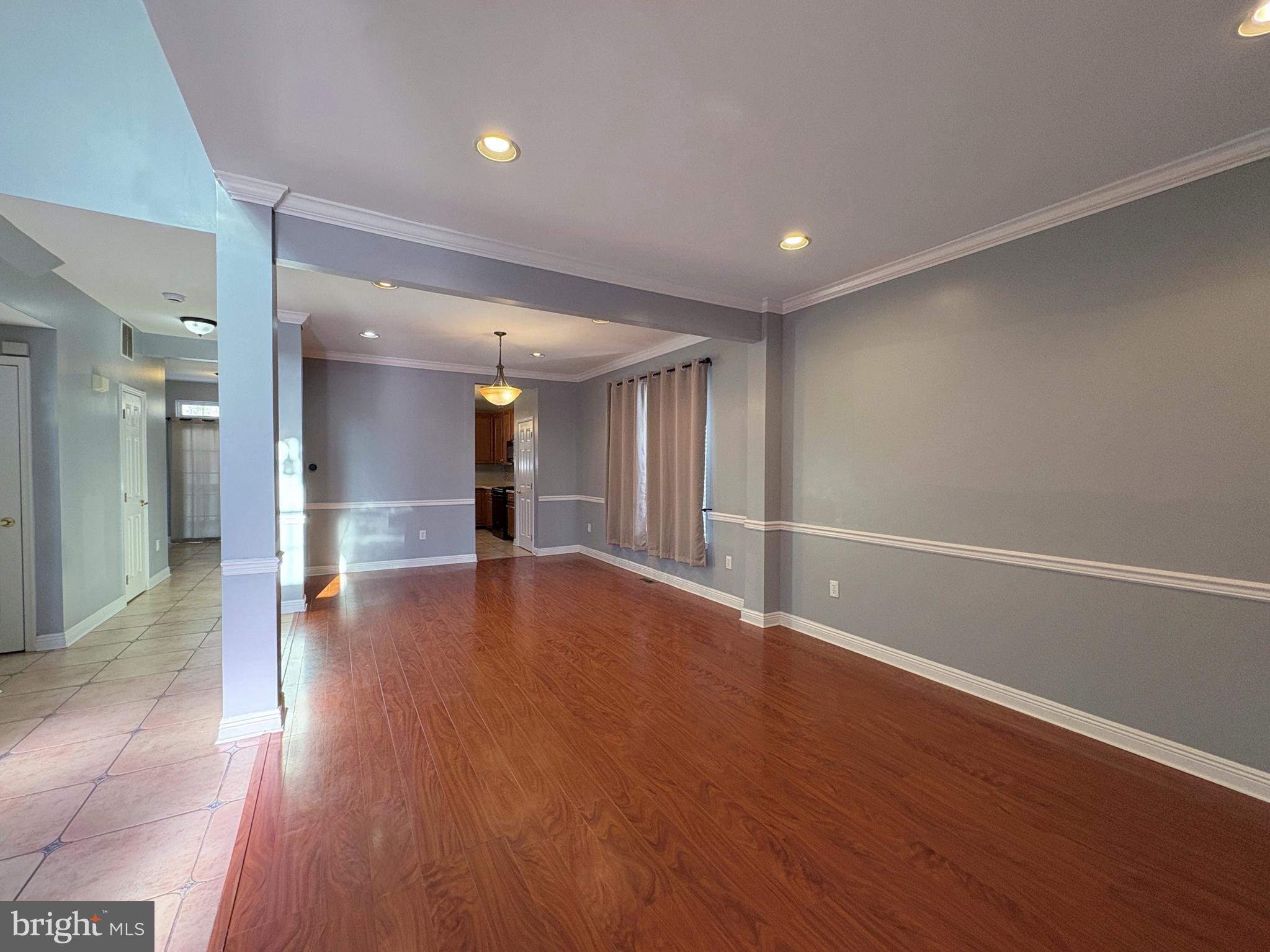 611 COUNTRY CLUB DRIVE