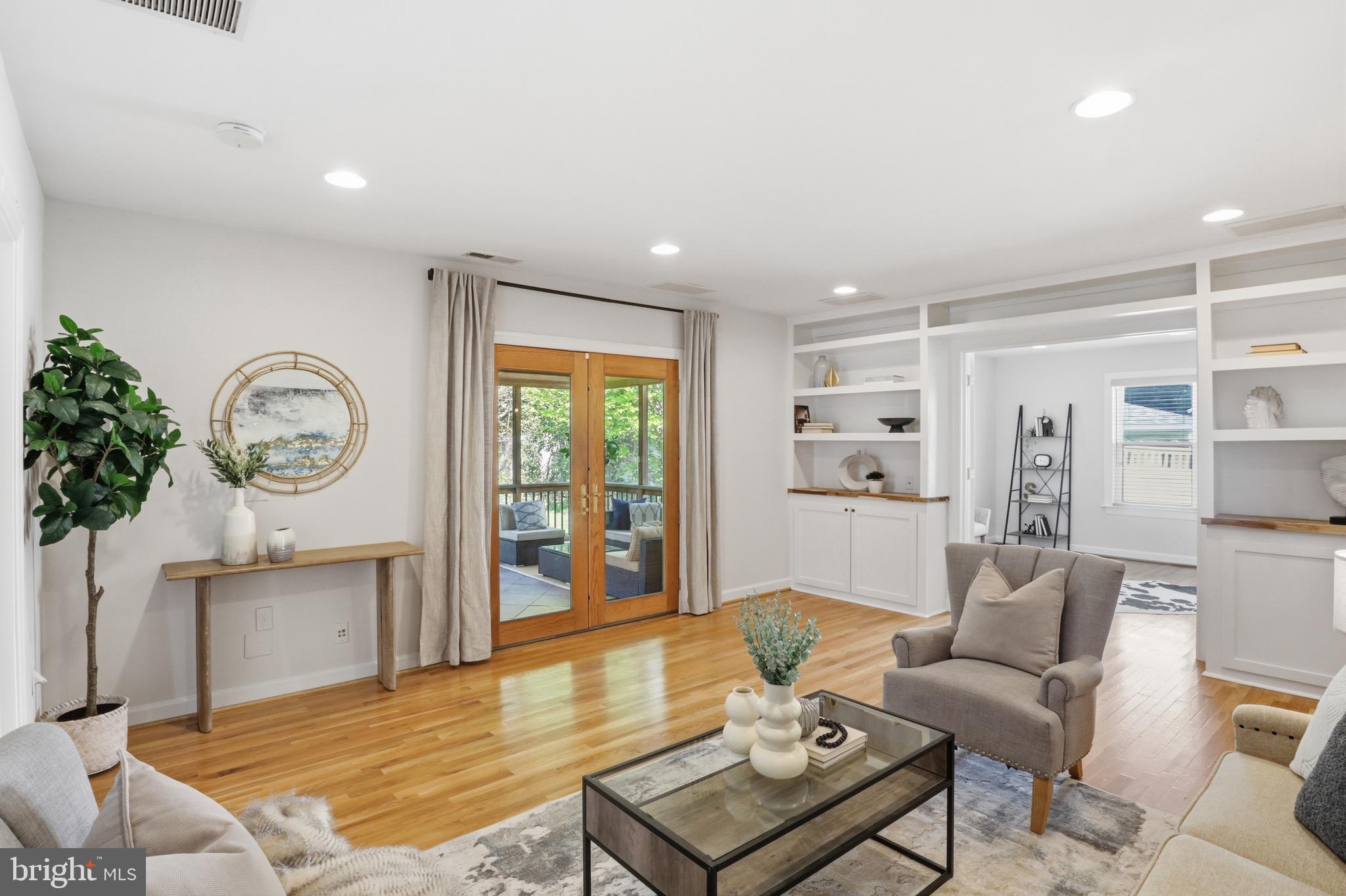 TREMONT GARDENS - Residential