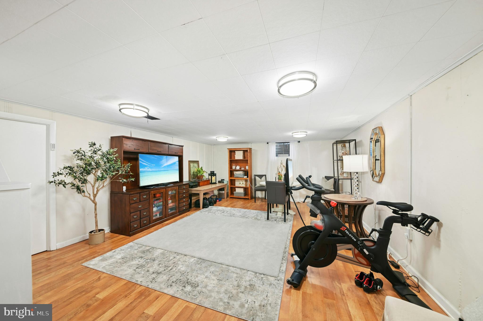 TREMONT PARK - Residential