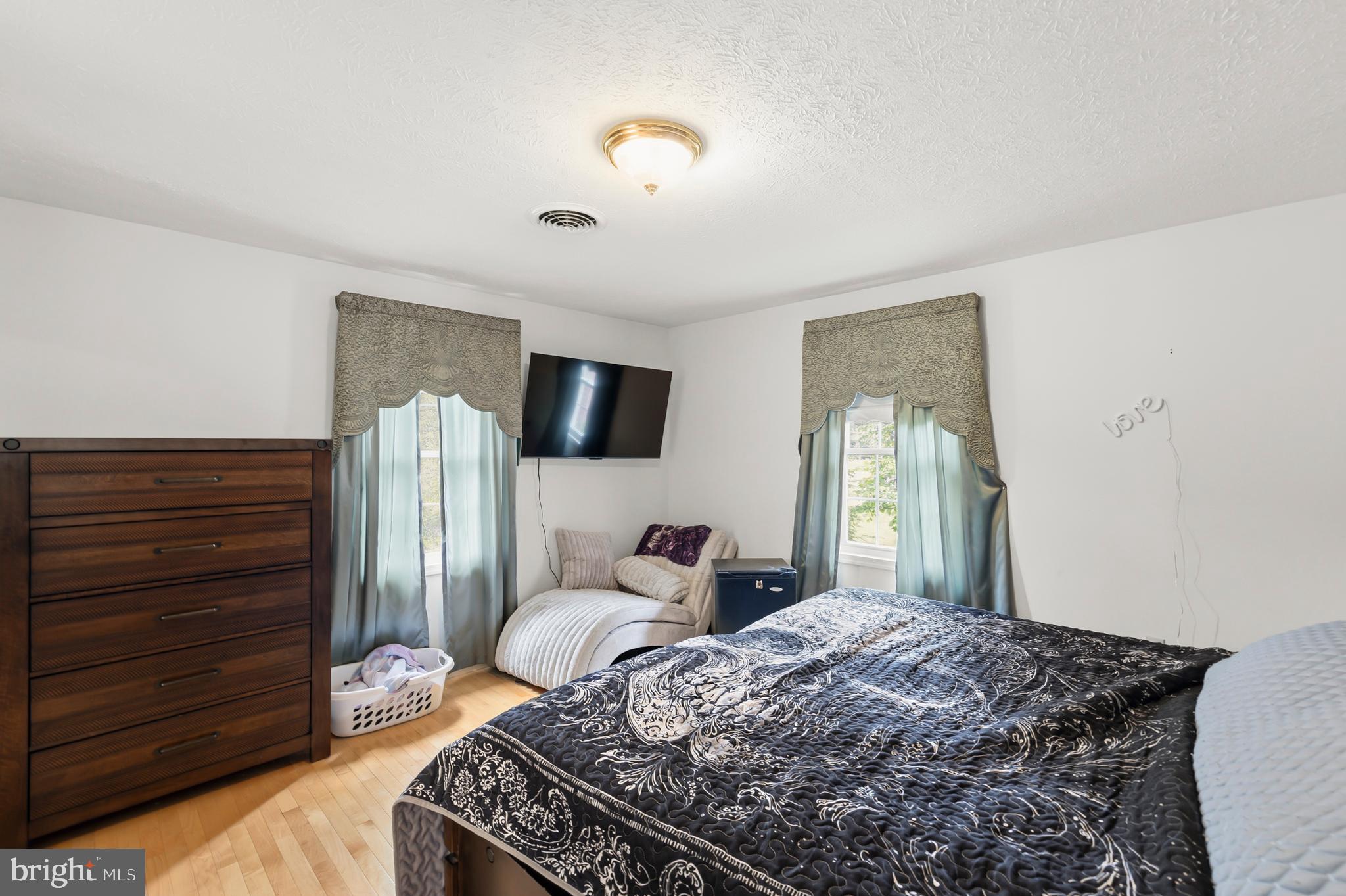 WATER VIEW ESTATES - Residential