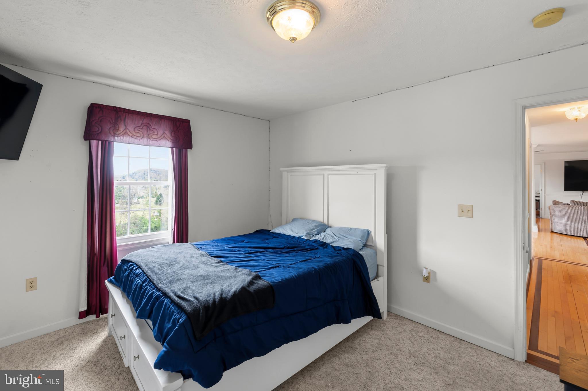 WATER VIEW ESTATES - Residential