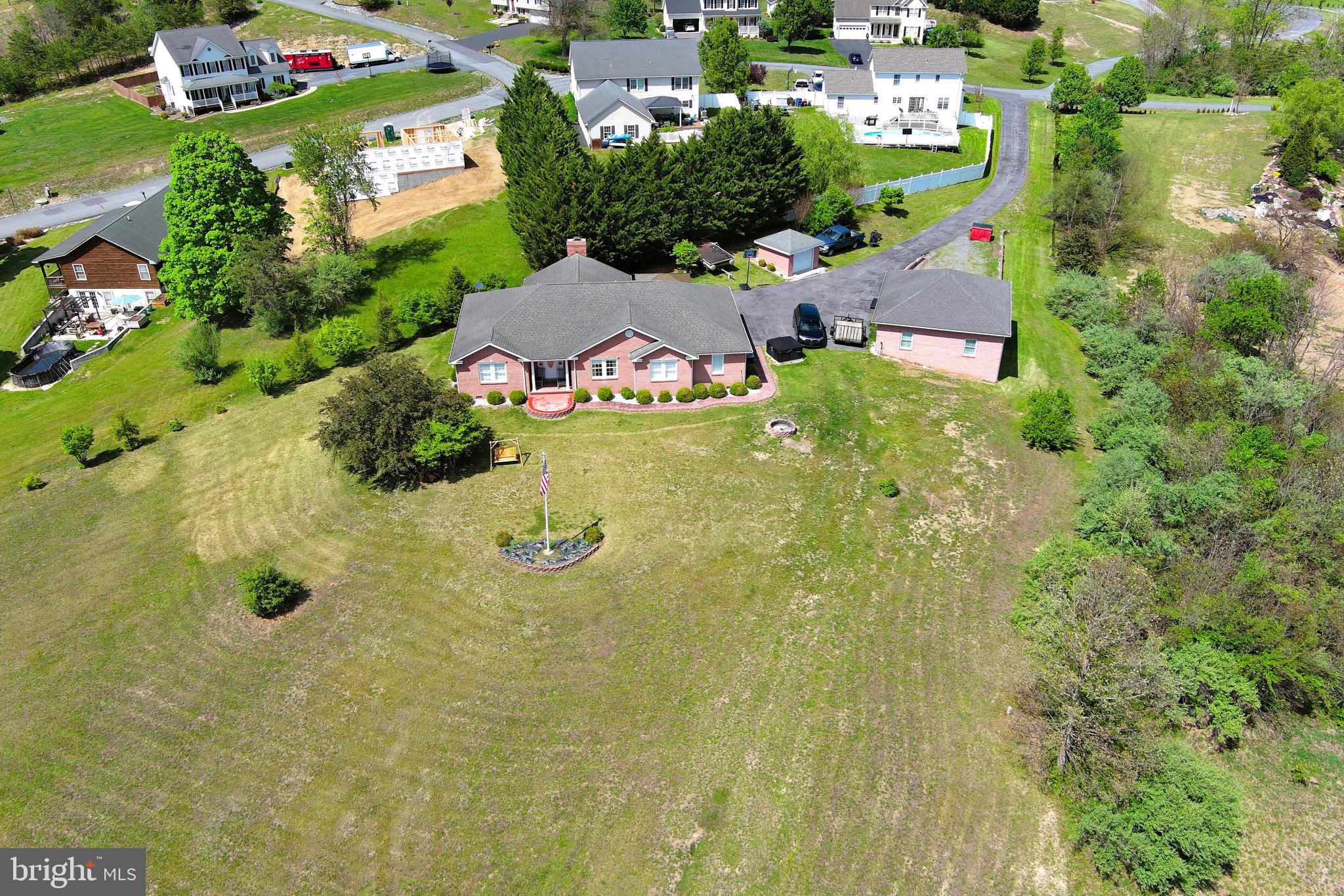 WATER VIEW ESTATES - Residential