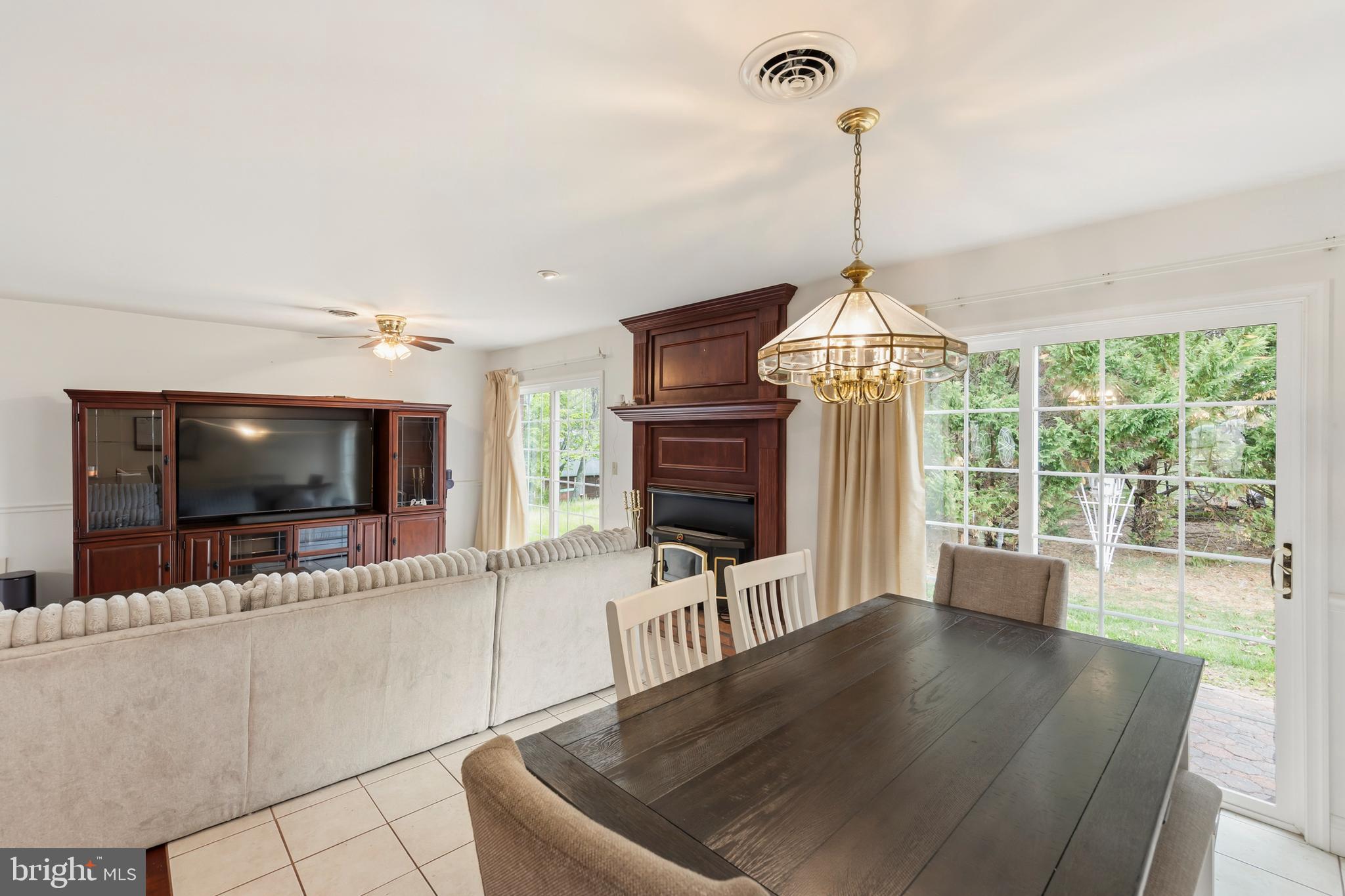WATER VIEW ESTATES - Residential