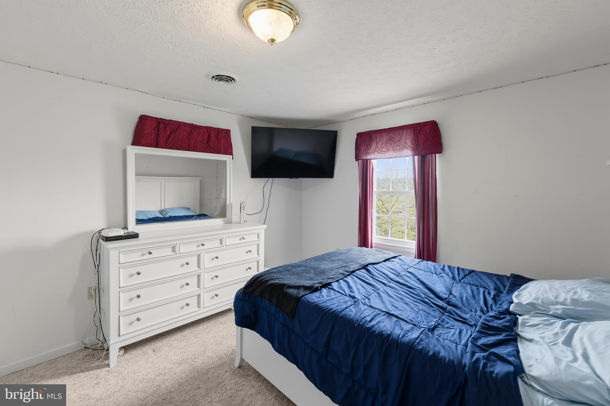 WATER VIEW ESTATES - Residential