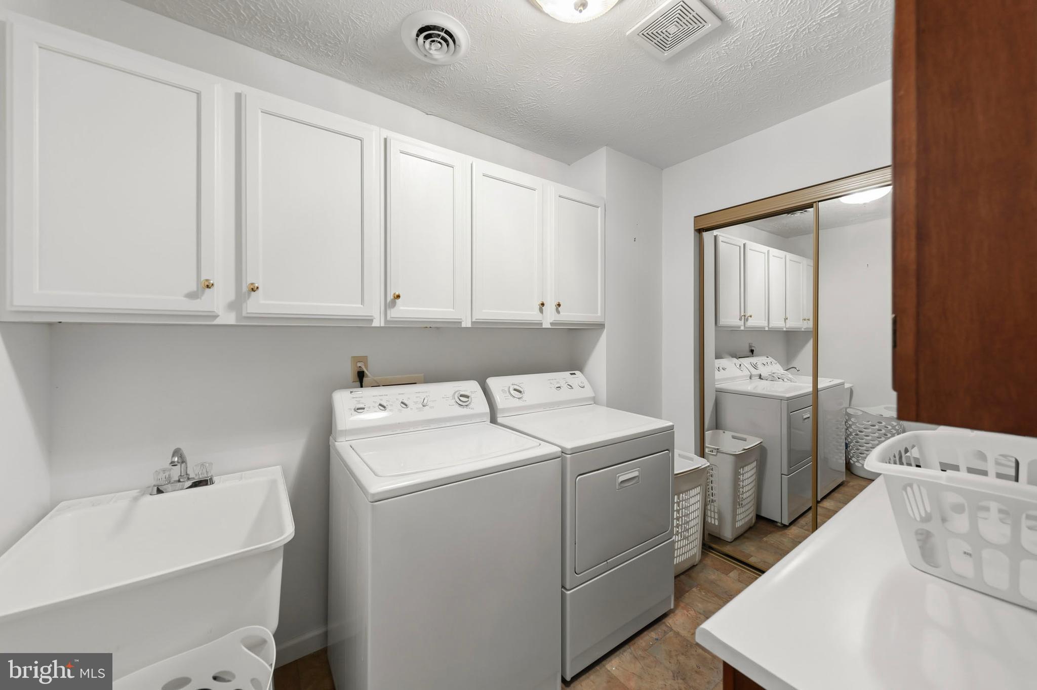 WATER VIEW ESTATES - Residential