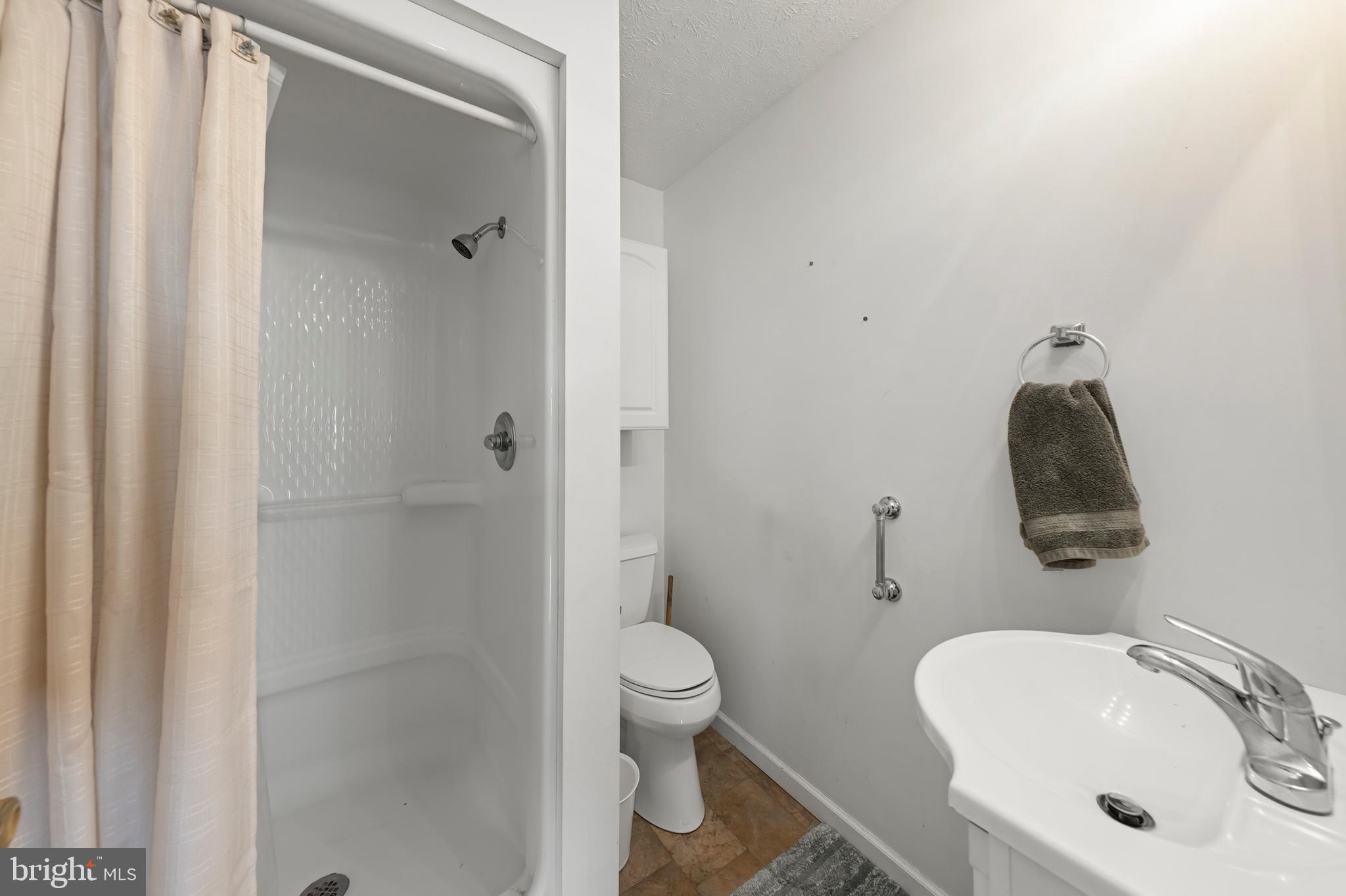 WATER VIEW ESTATES - Residential