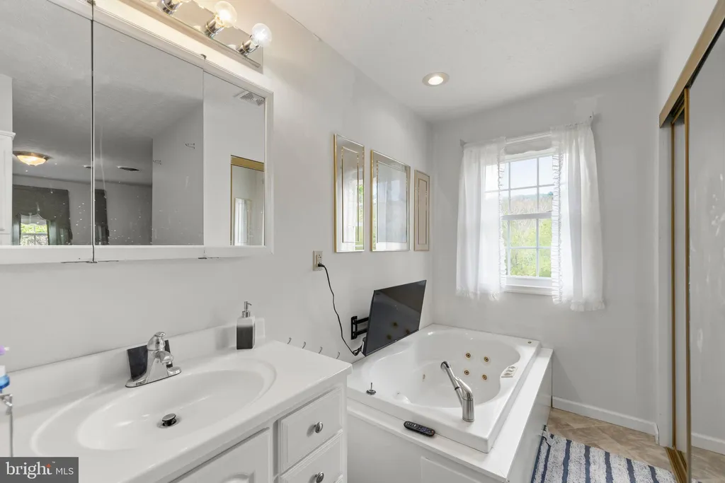 Additional image 39 of 106 Waterview Drive, Capon Bridge, WV 26711
