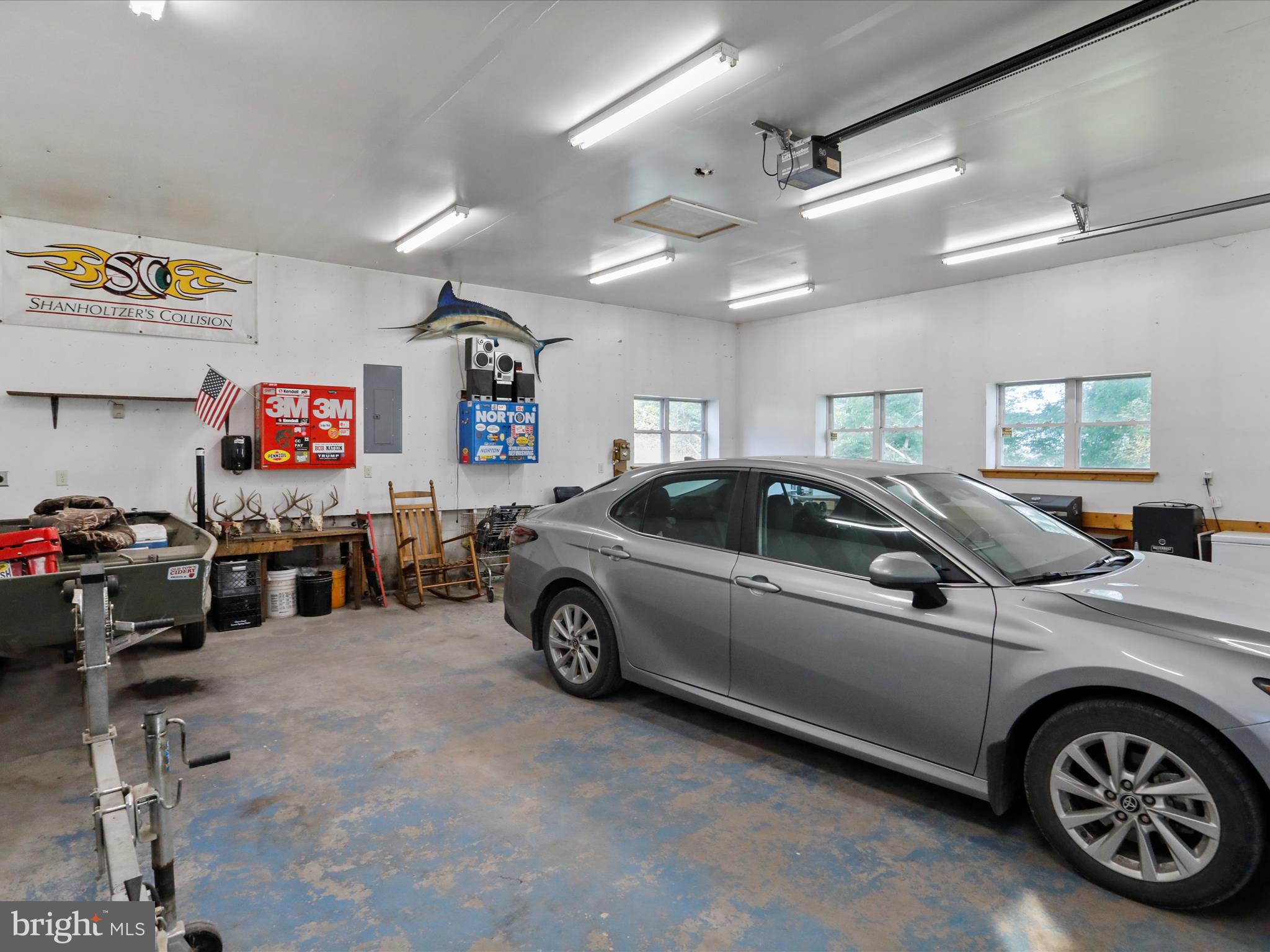 LOST MOUNTAIN - Residential