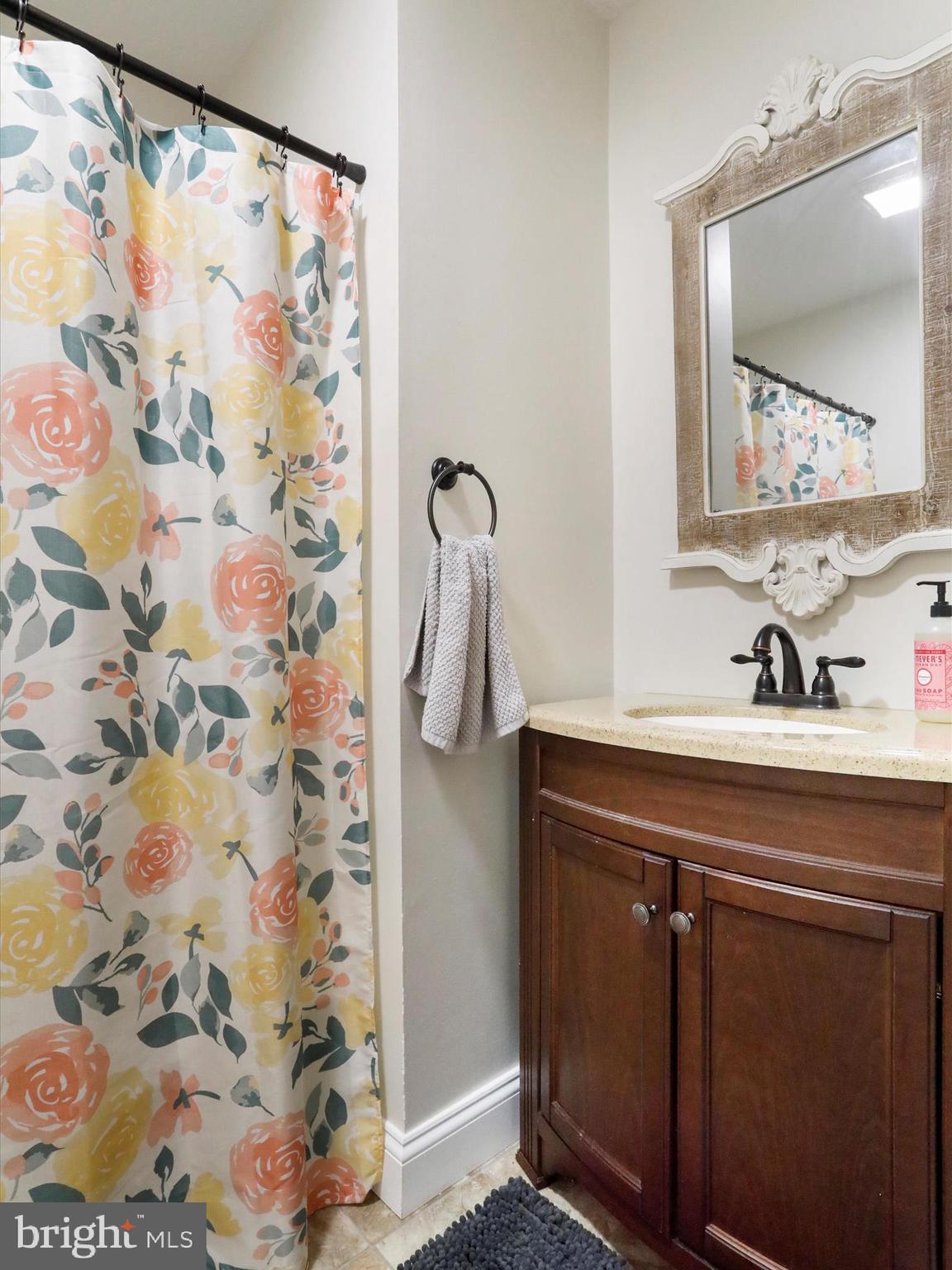 LOST MOUNTAIN - Residential