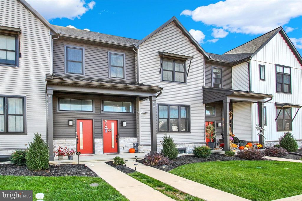 Photo of 210 Stickley Dr, MECHANICSBURG, PA 17055 (MLS # PACB2047740)