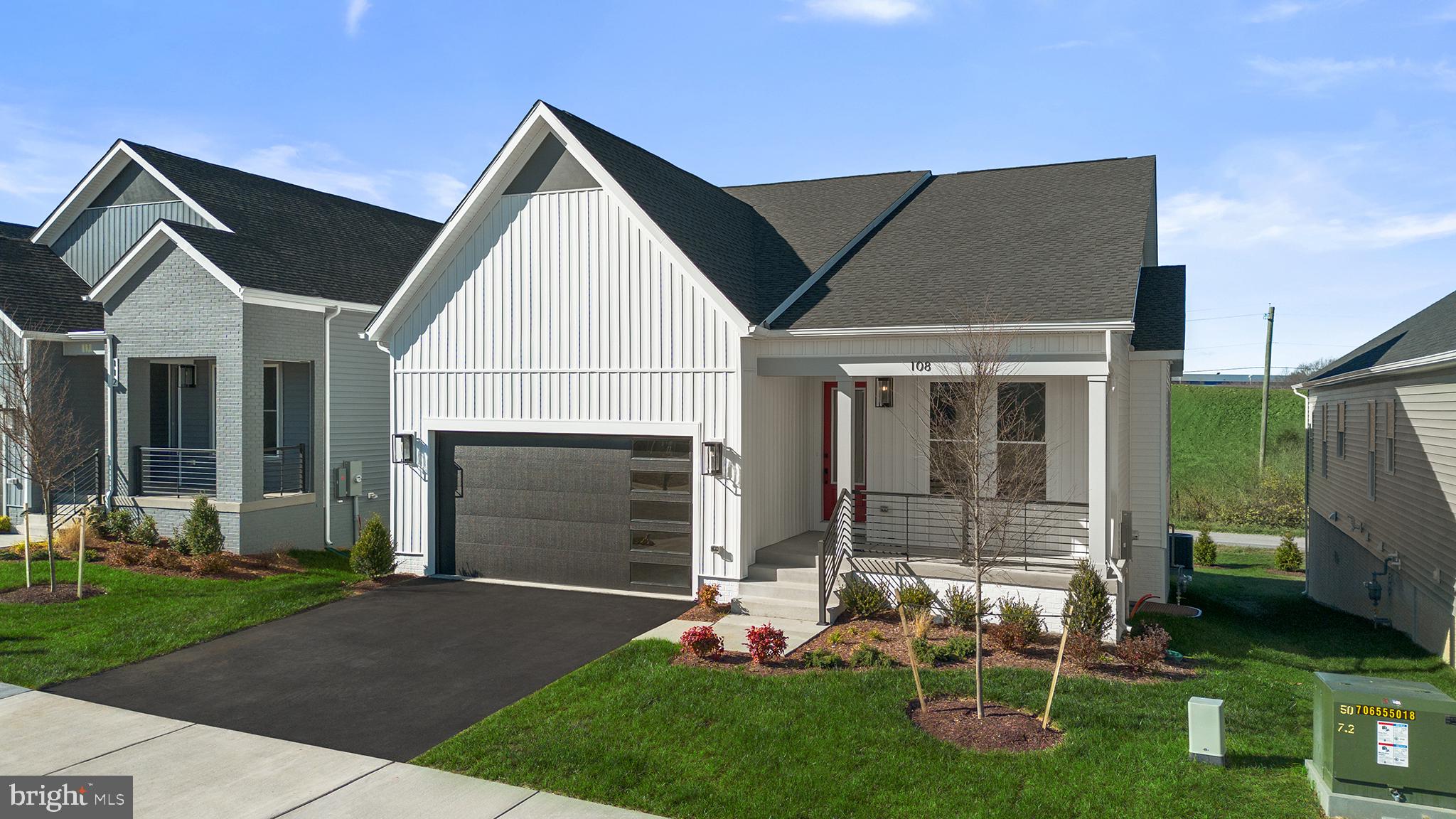 HIATT POINTE AT SNOWDEN BRIDGE - Residential