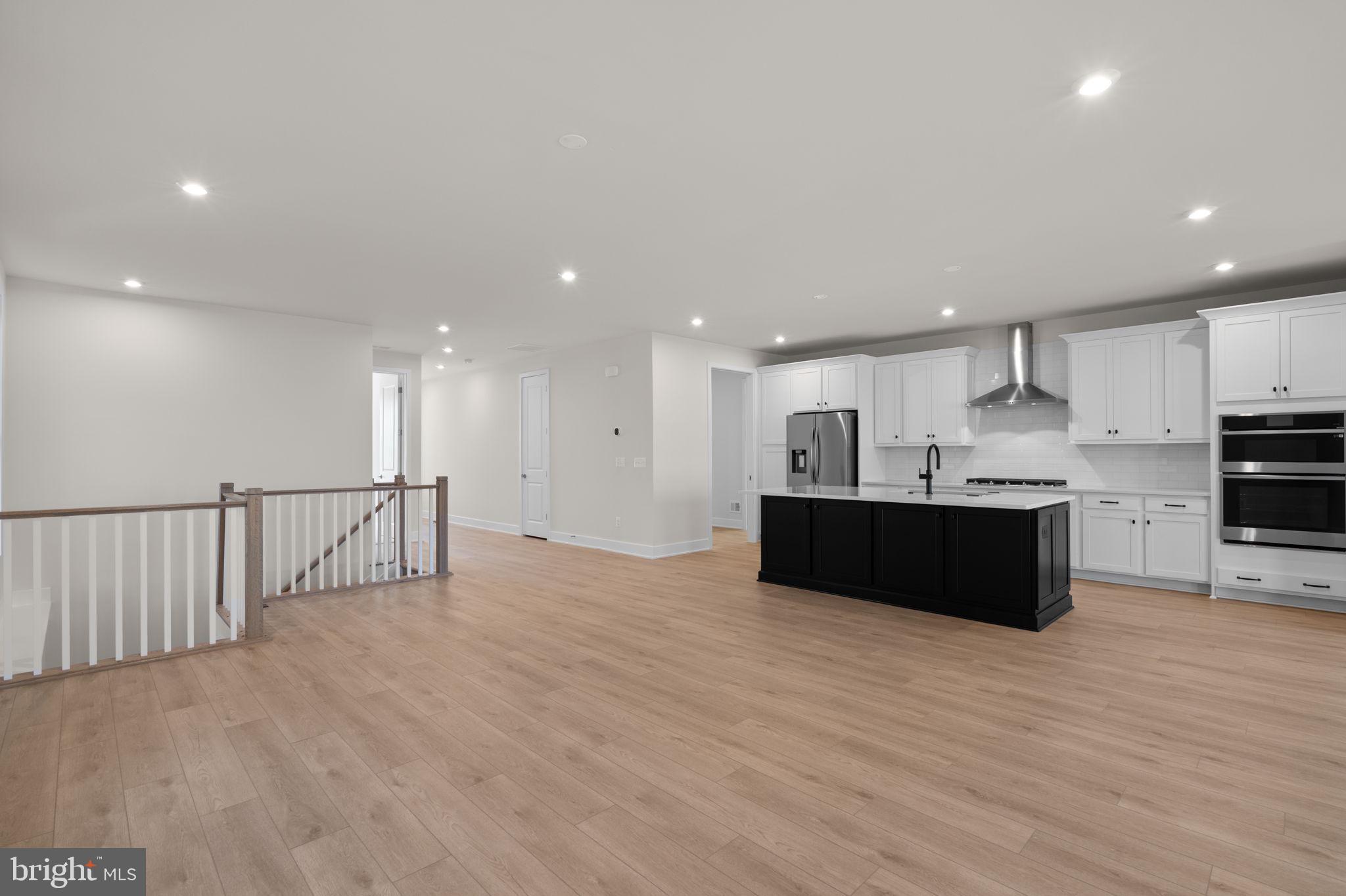 HIATT POINTE AT SNOWDEN BRIDGE - Residential