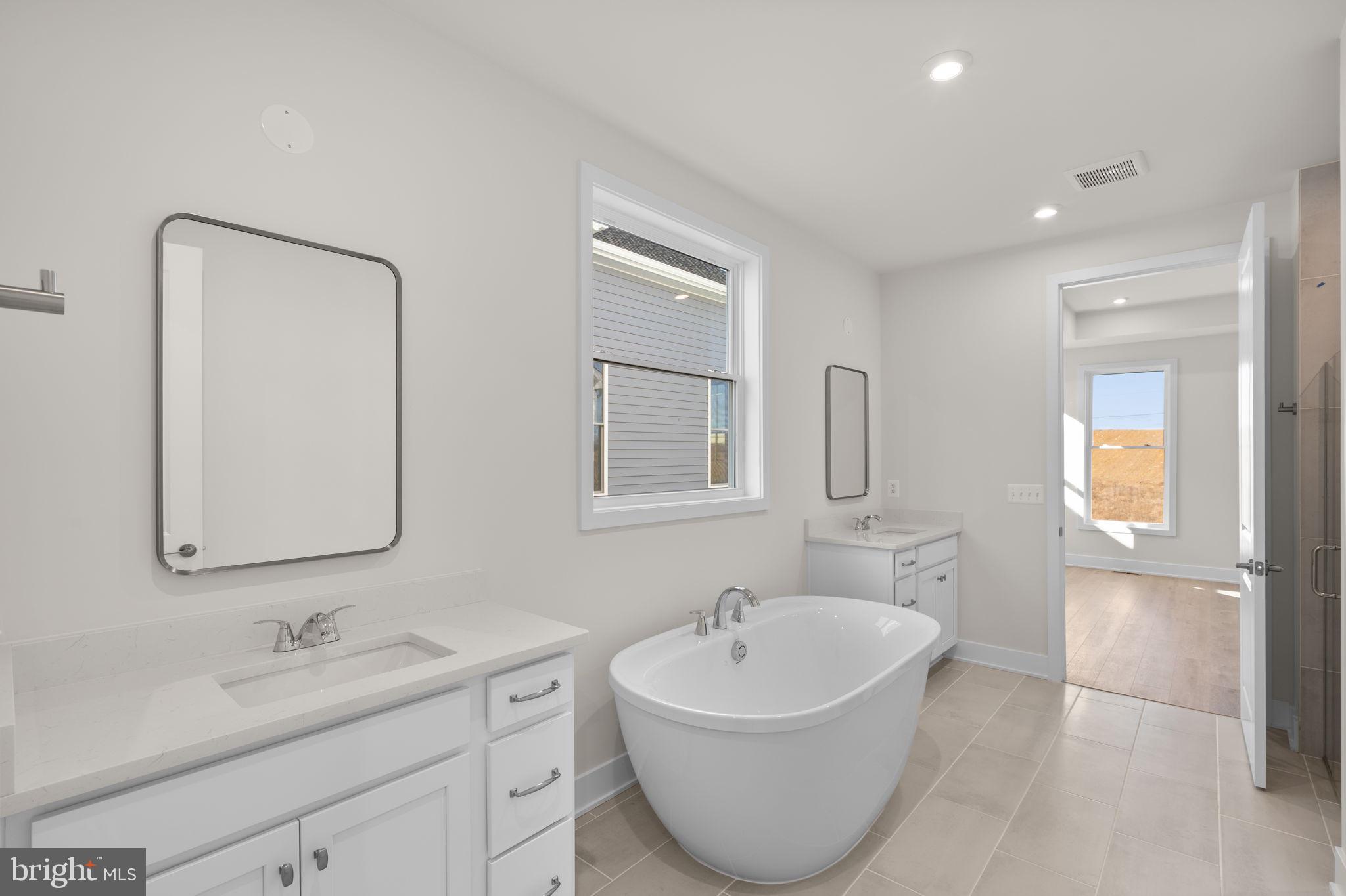 HIATT POINTE AT SNOWDEN BRIDGE - Residential