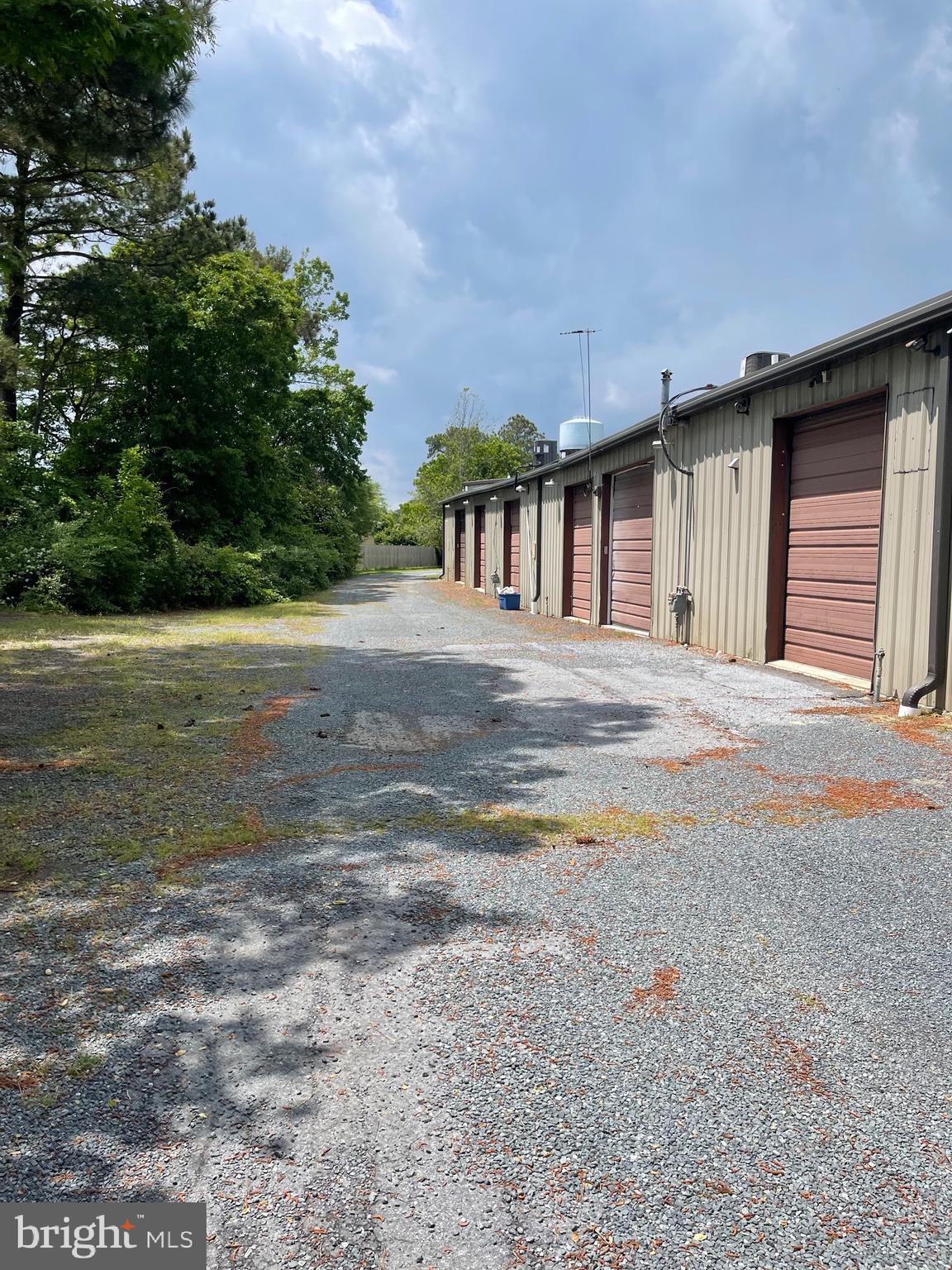 WEST O C BUSINESS CT - Commercial Lease