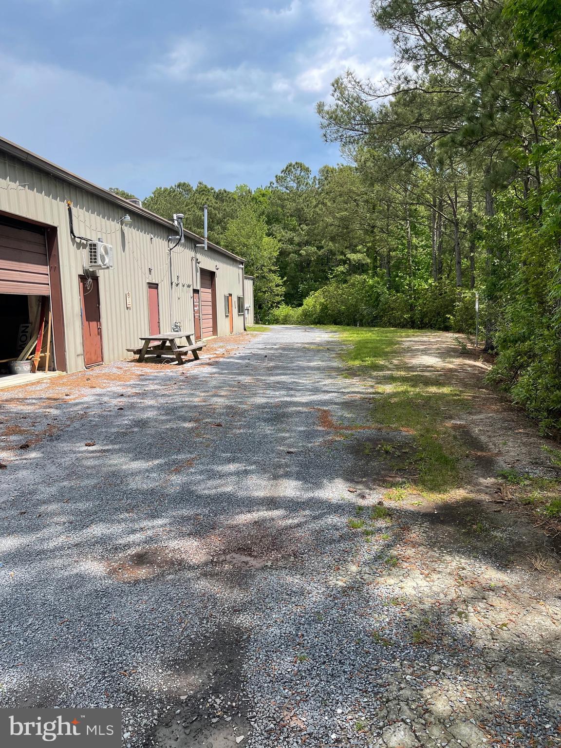 WEST O C BUSINESS CT - Commercial Lease