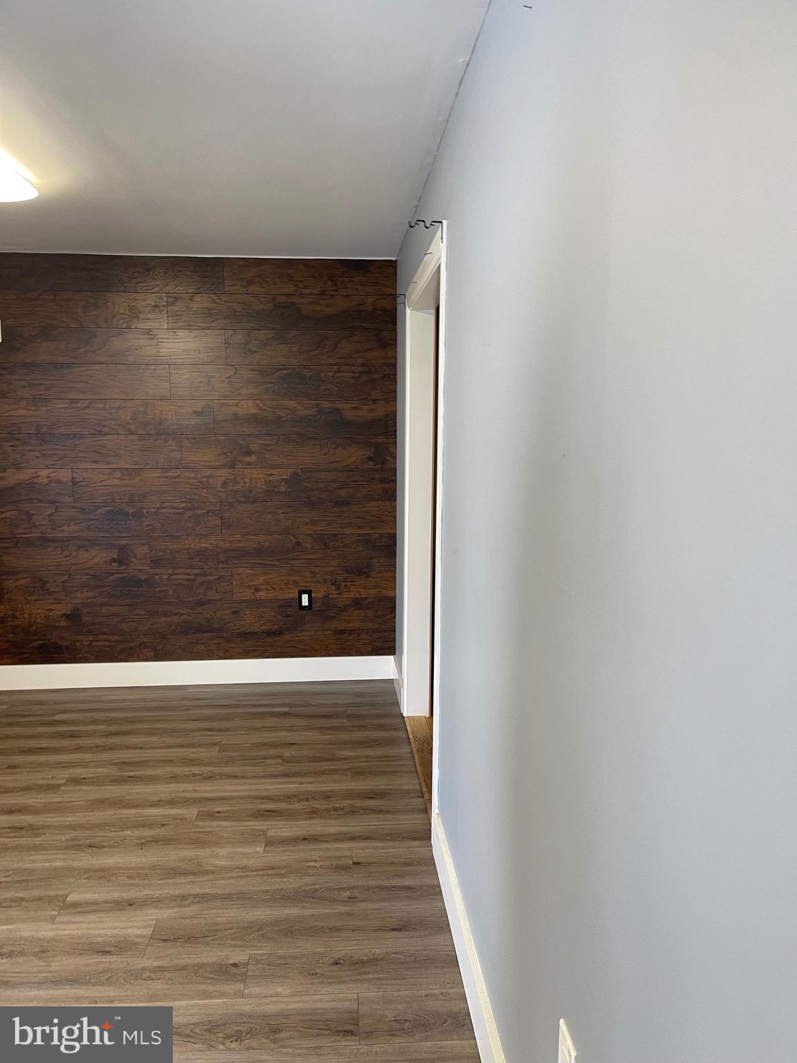 WEST O C BUSINESS CT - Commercial Lease