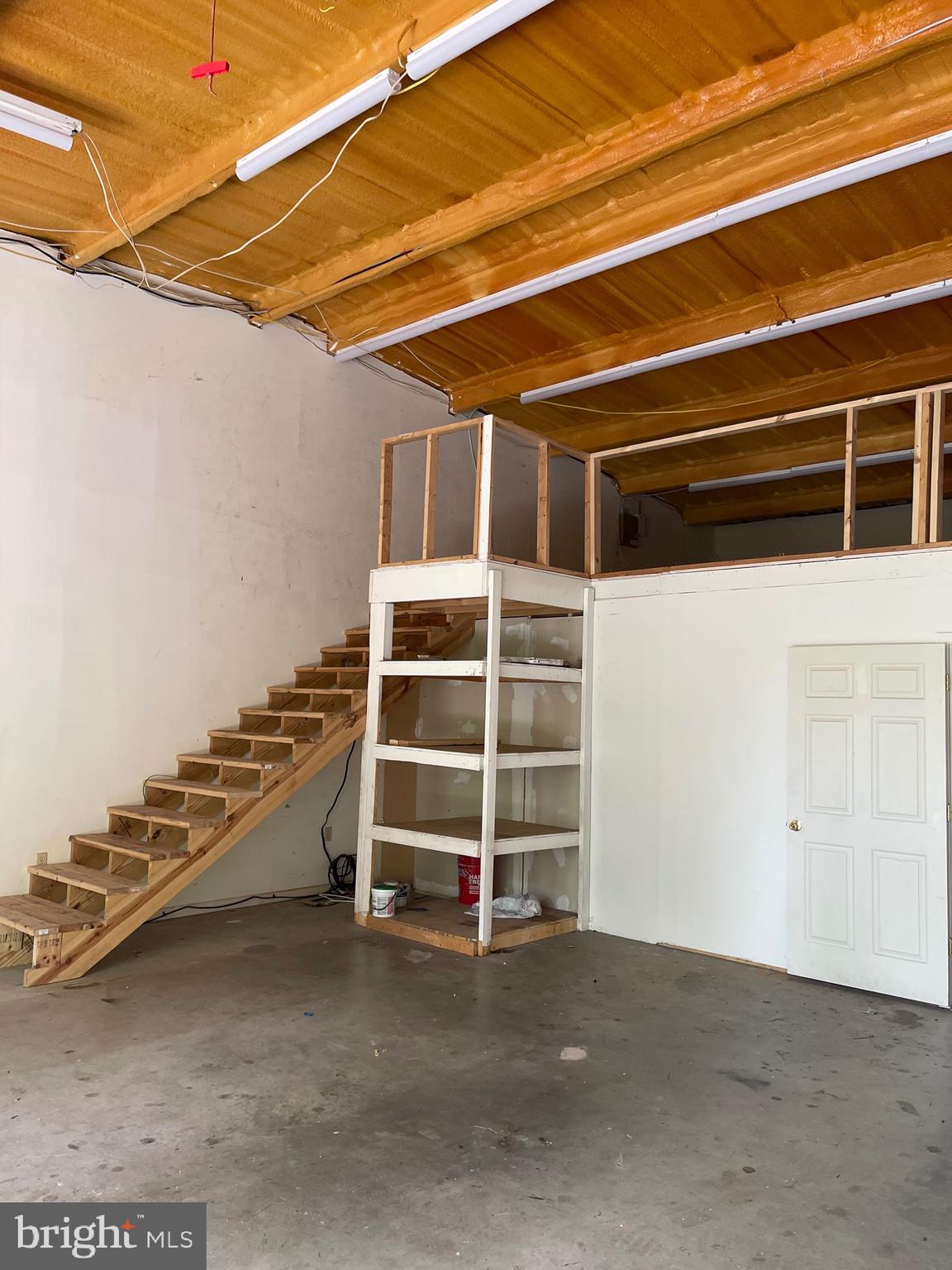 WEST O C BUSINESS CT - Commercial Lease