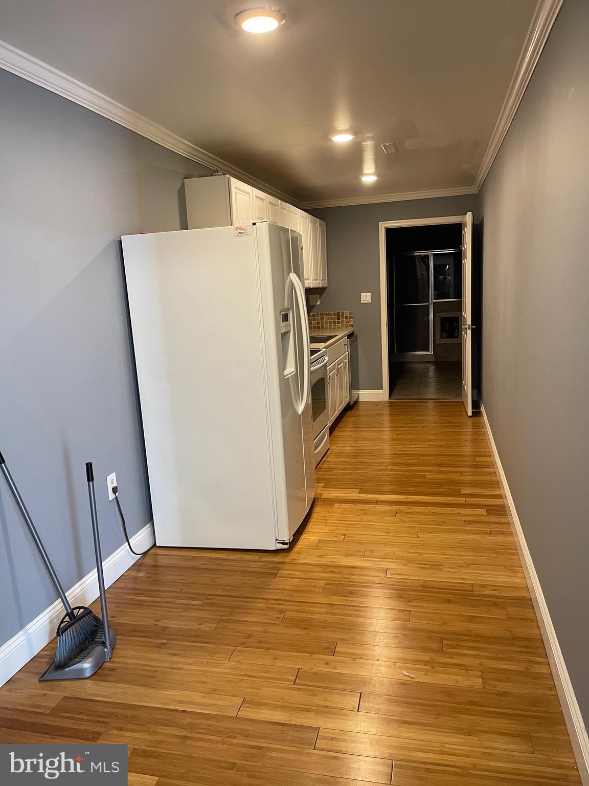 WEST O C BUSINESS CT - Commercial Lease