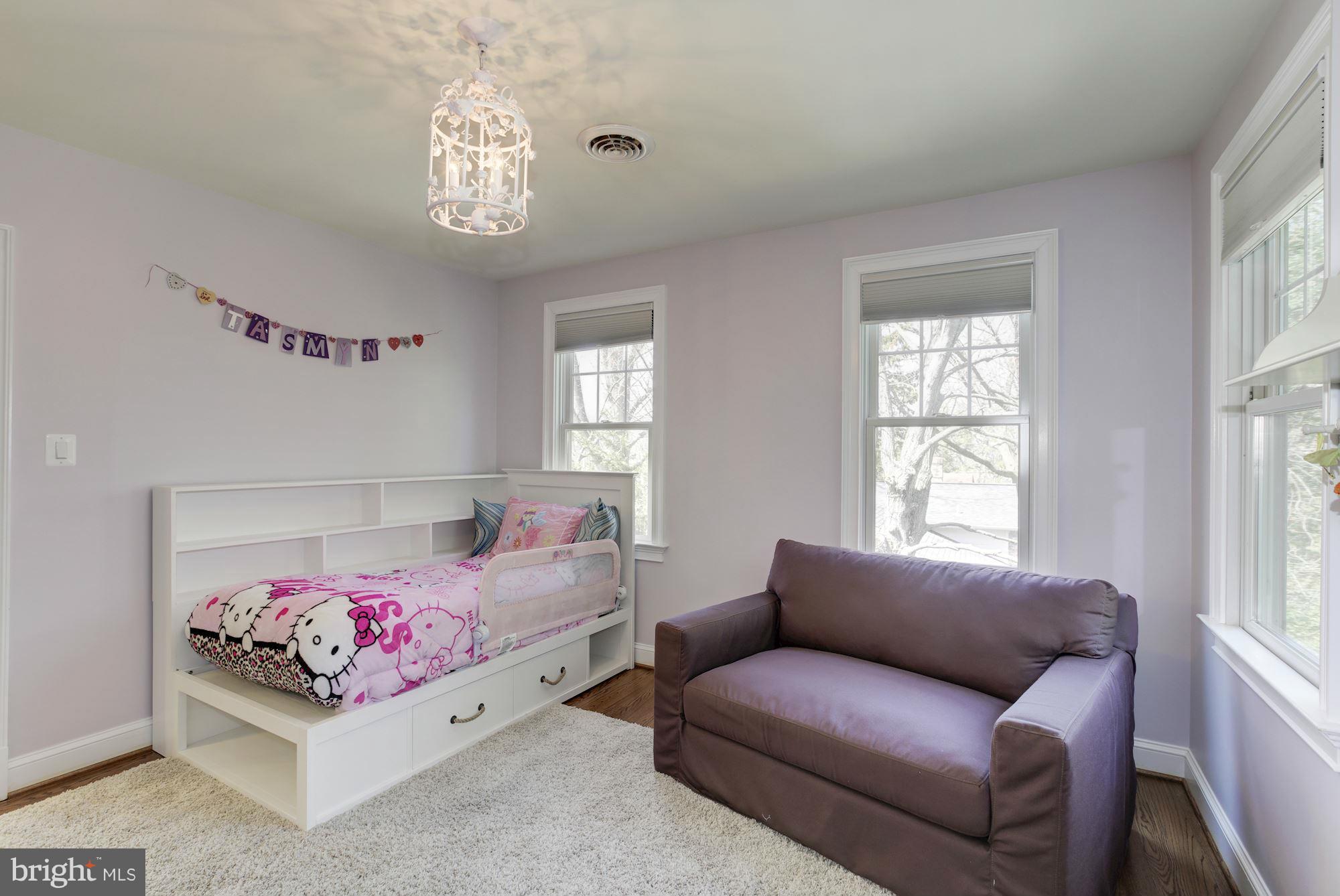 COUNTRY CLUB - Residential