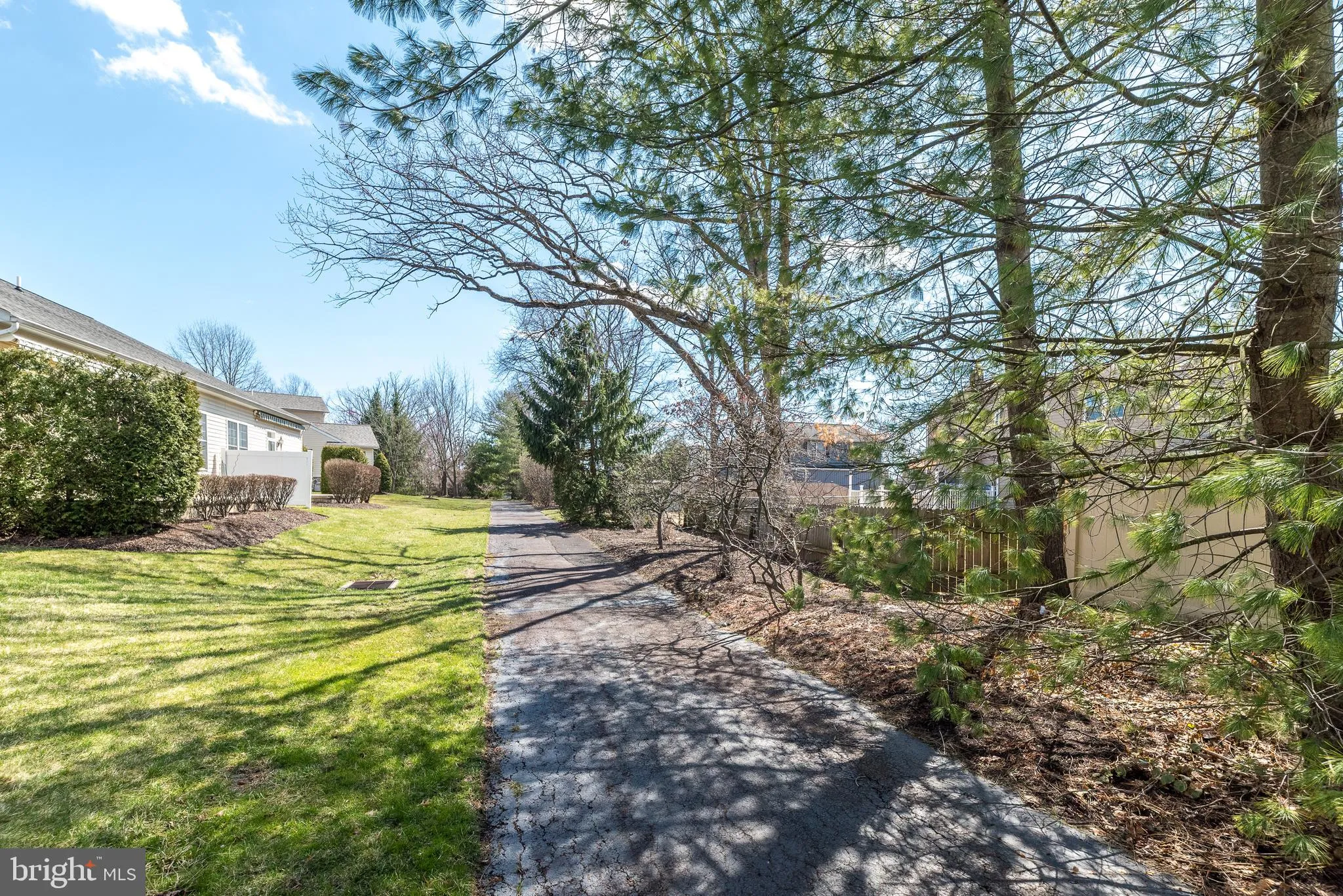 Hatfield, Pennsylvania 19440, United States, 2 Bedrooms Bedrooms, ,3 BathroomsBathrooms,Residential,Pending,148372