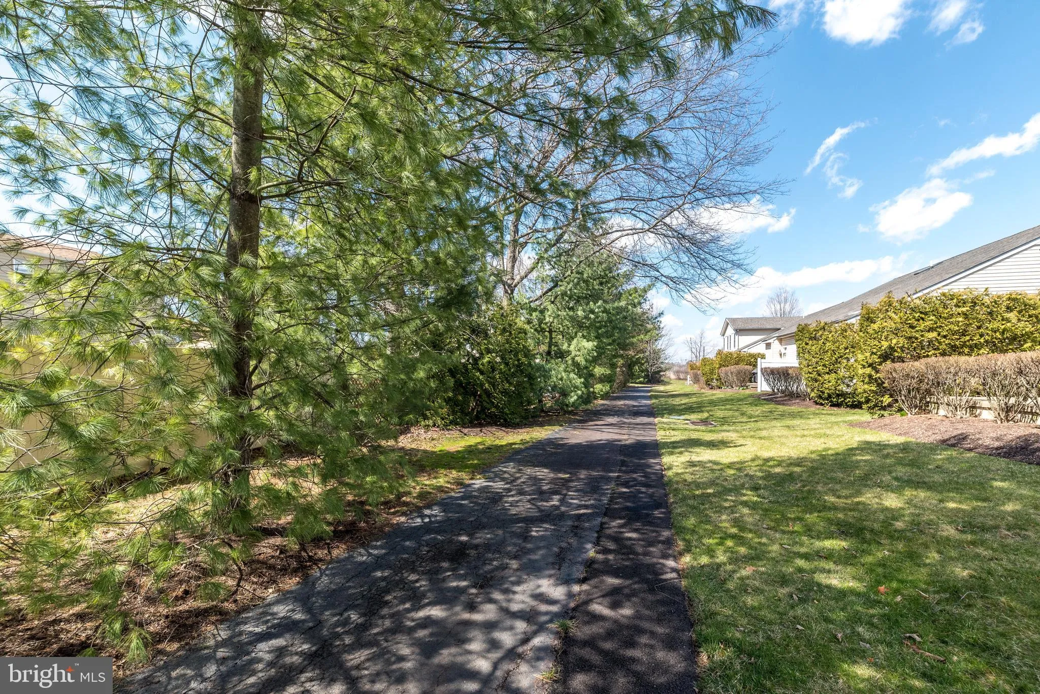 Hatfield, Pennsylvania 19440, United States, 2 Bedrooms Bedrooms, ,3 BathroomsBathrooms,Residential,Pending,148372