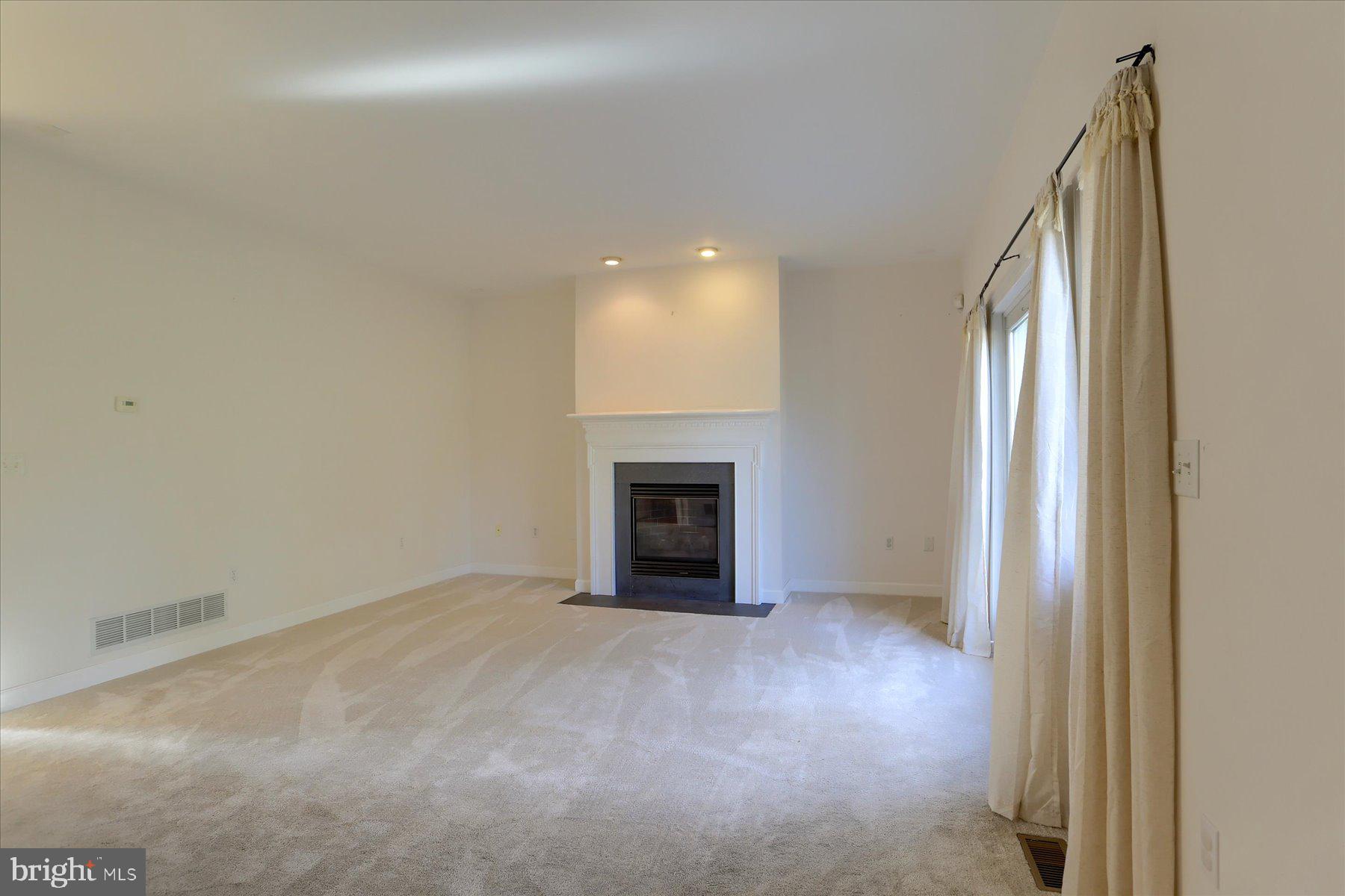 QUARRIES OF BROWNSTONE - Residential