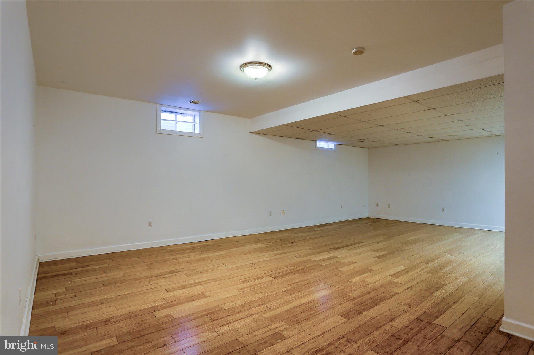 QUARRIES OF BROWNSTONE - Residential