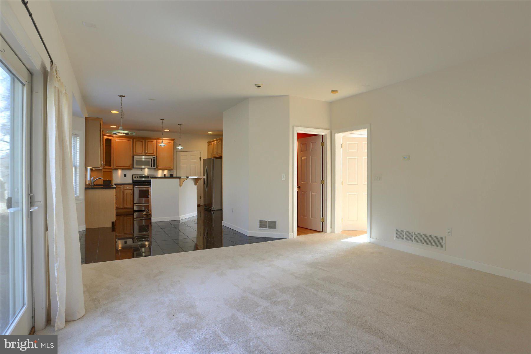 QUARRIES OF BROWNSTONE - Residential