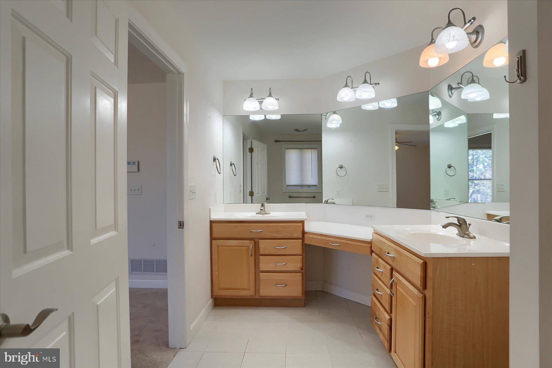 QUARRIES OF BROWNSTONE - Residential