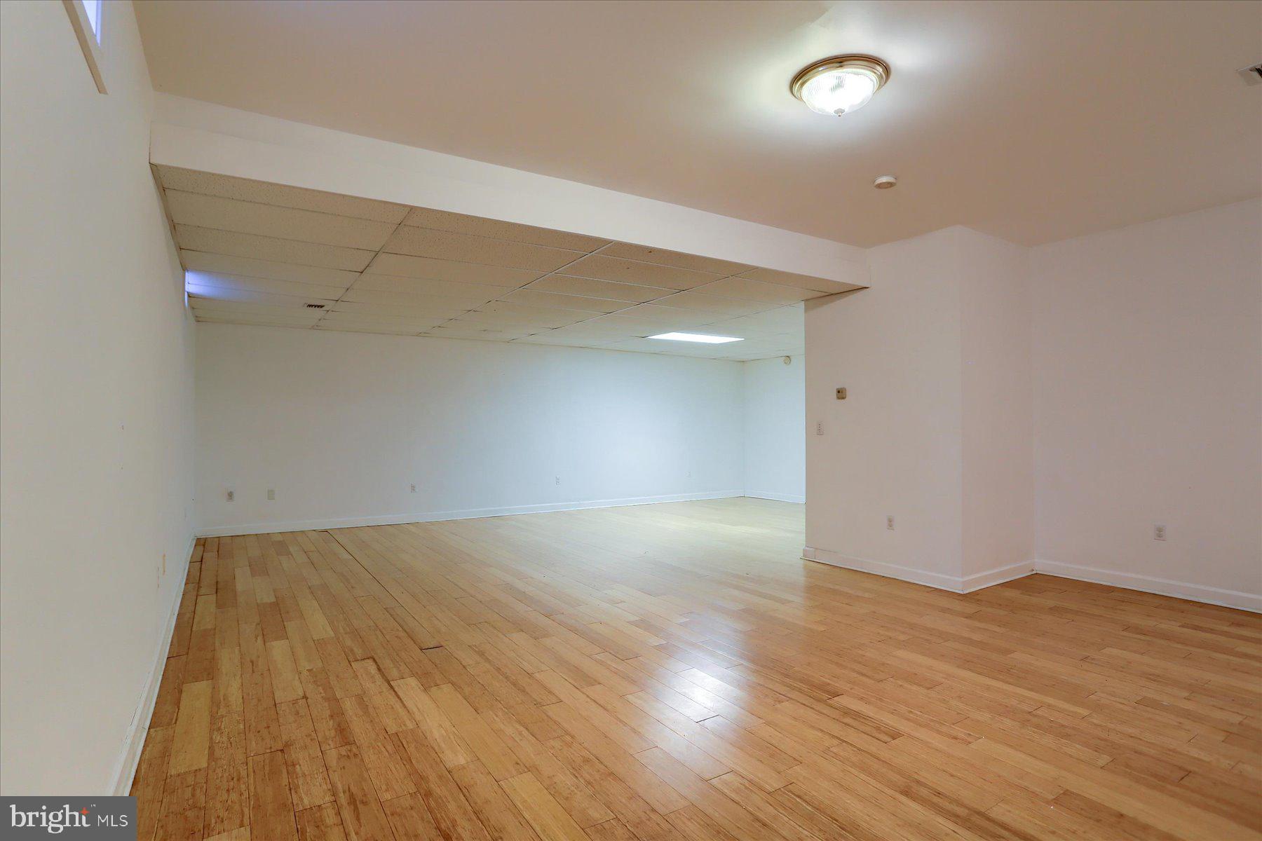 QUARRIES OF BROWNSTONE - Residential