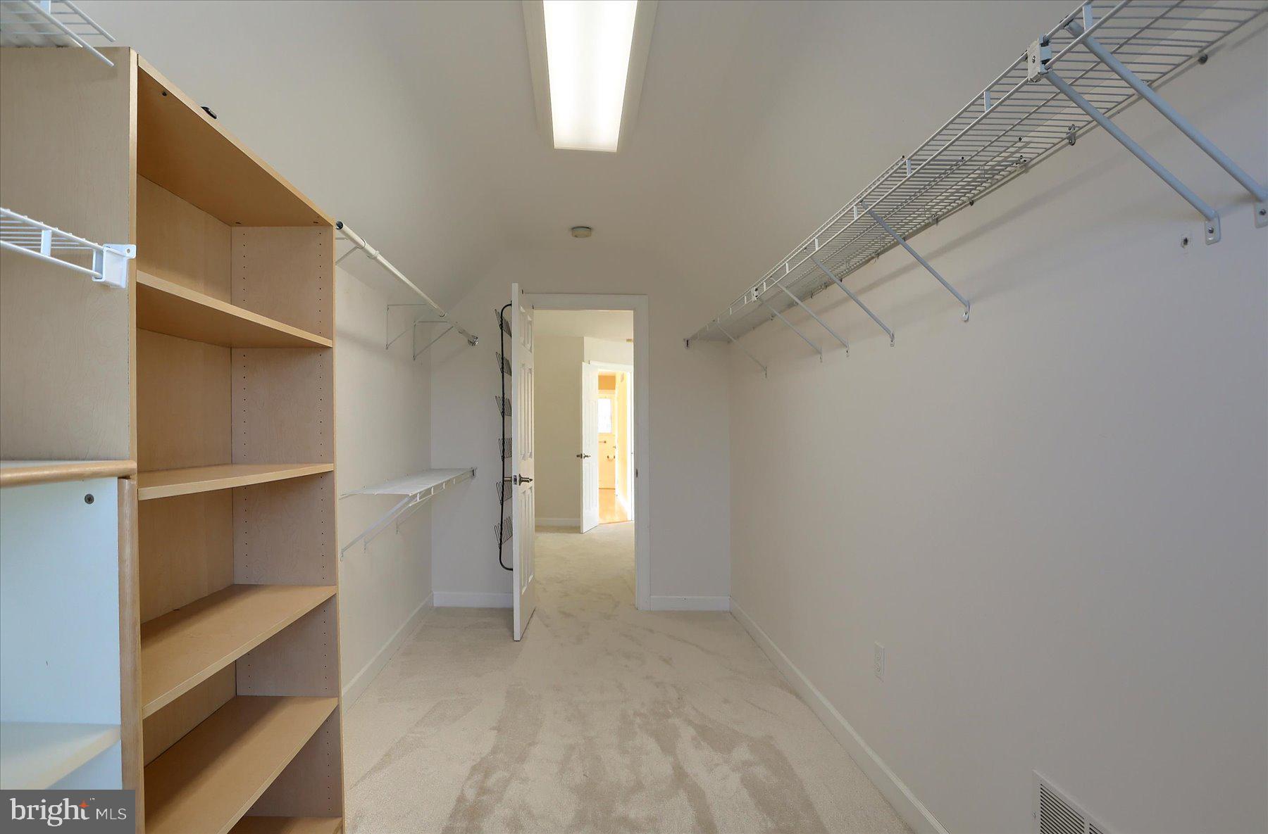 QUARRIES OF BROWNSTONE - Residential