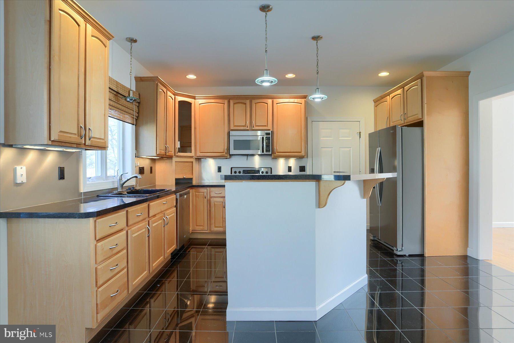 QUARRIES OF BROWNSTONE - Residential