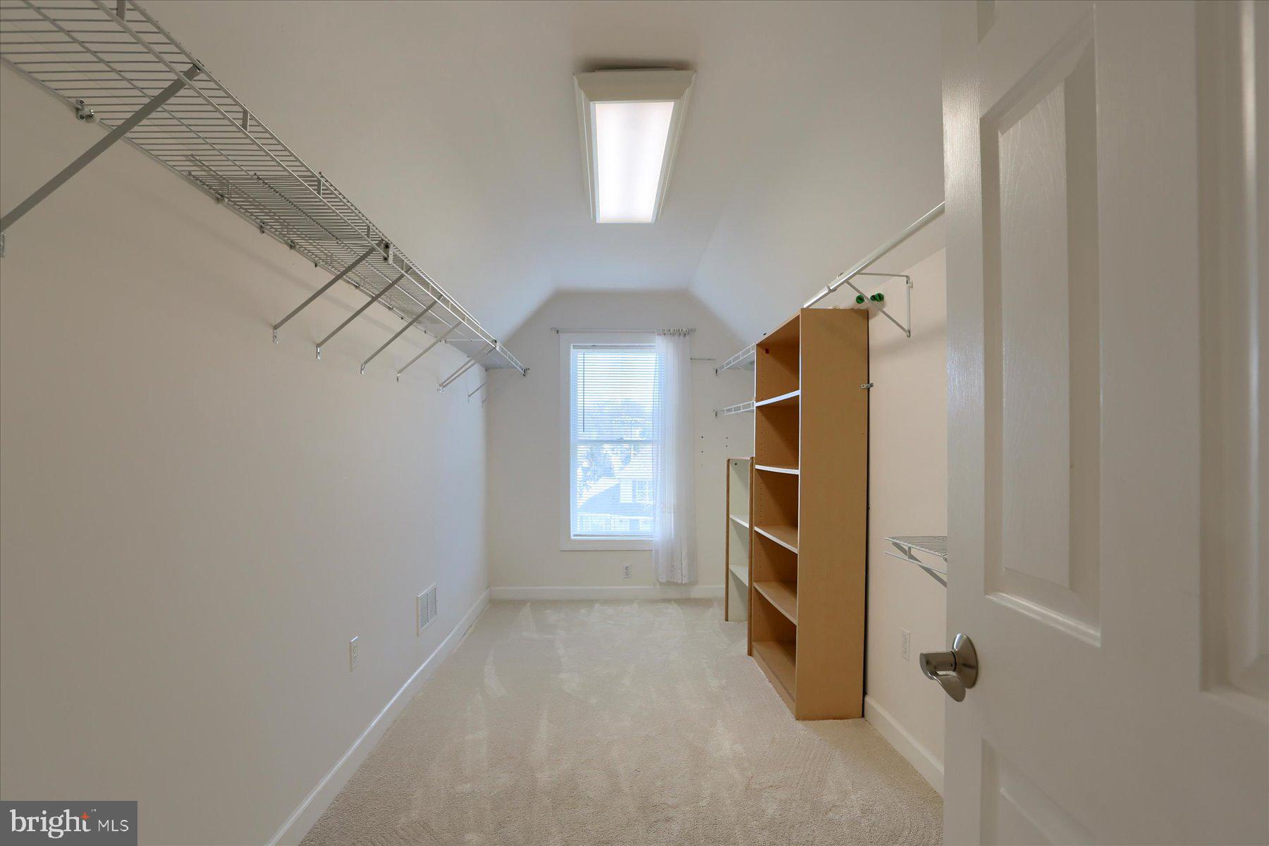 QUARRIES OF BROWNSTONE - Residential