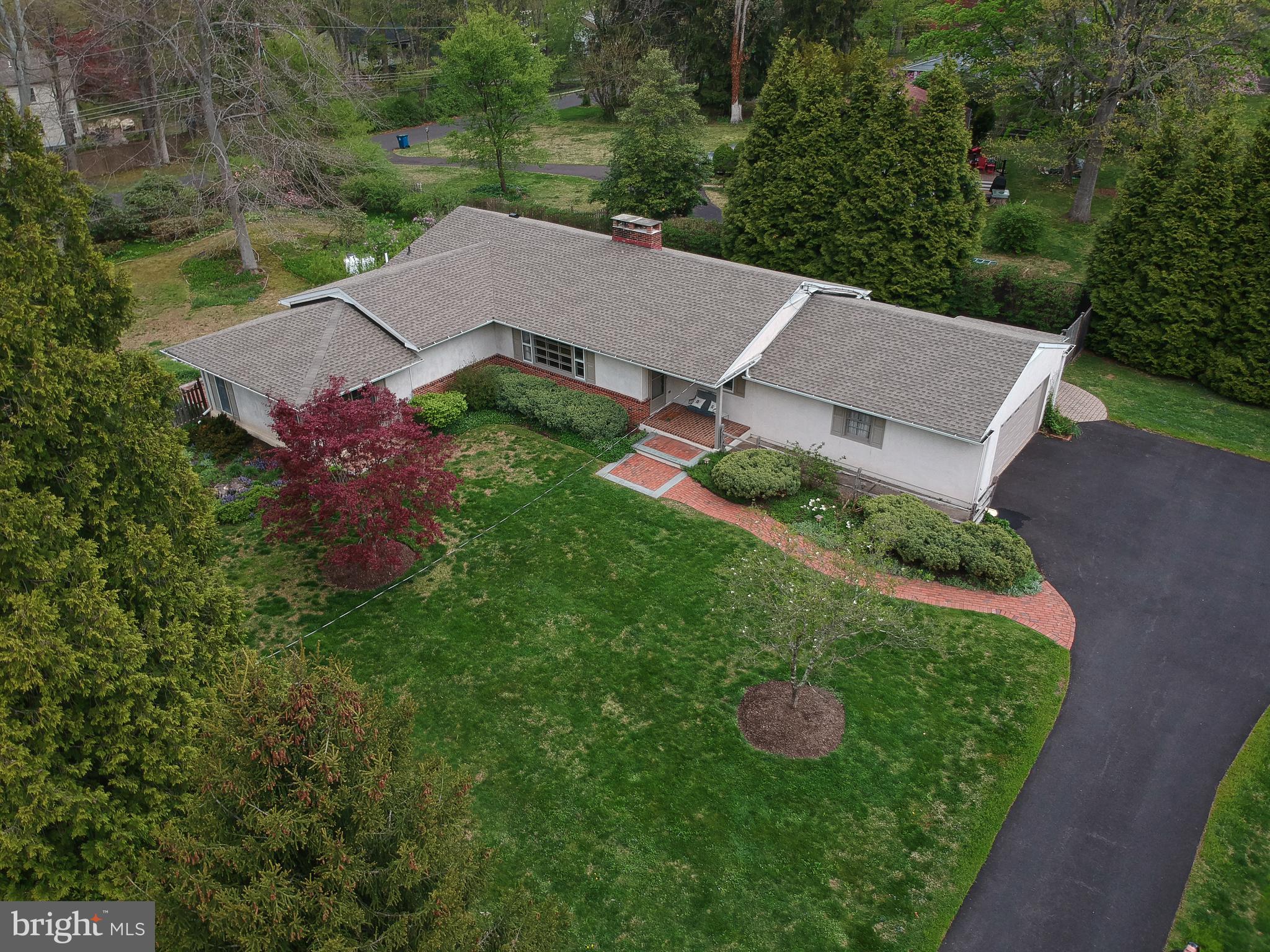 PEBBLE HILL - Residential