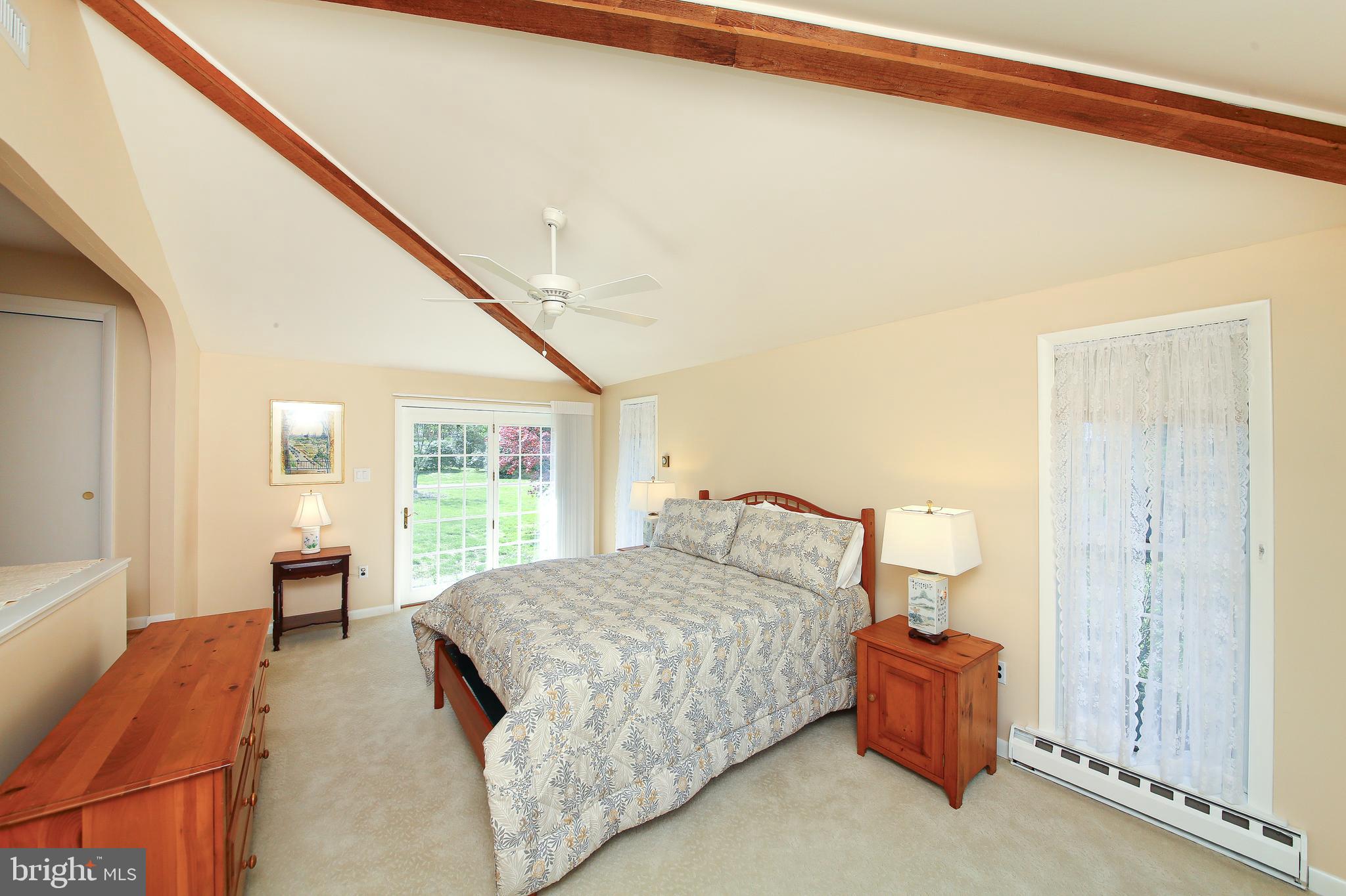 PEBBLE HILL - Residential