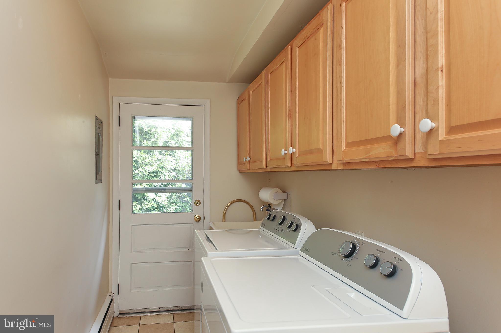 PEBBLE HILL - Residential