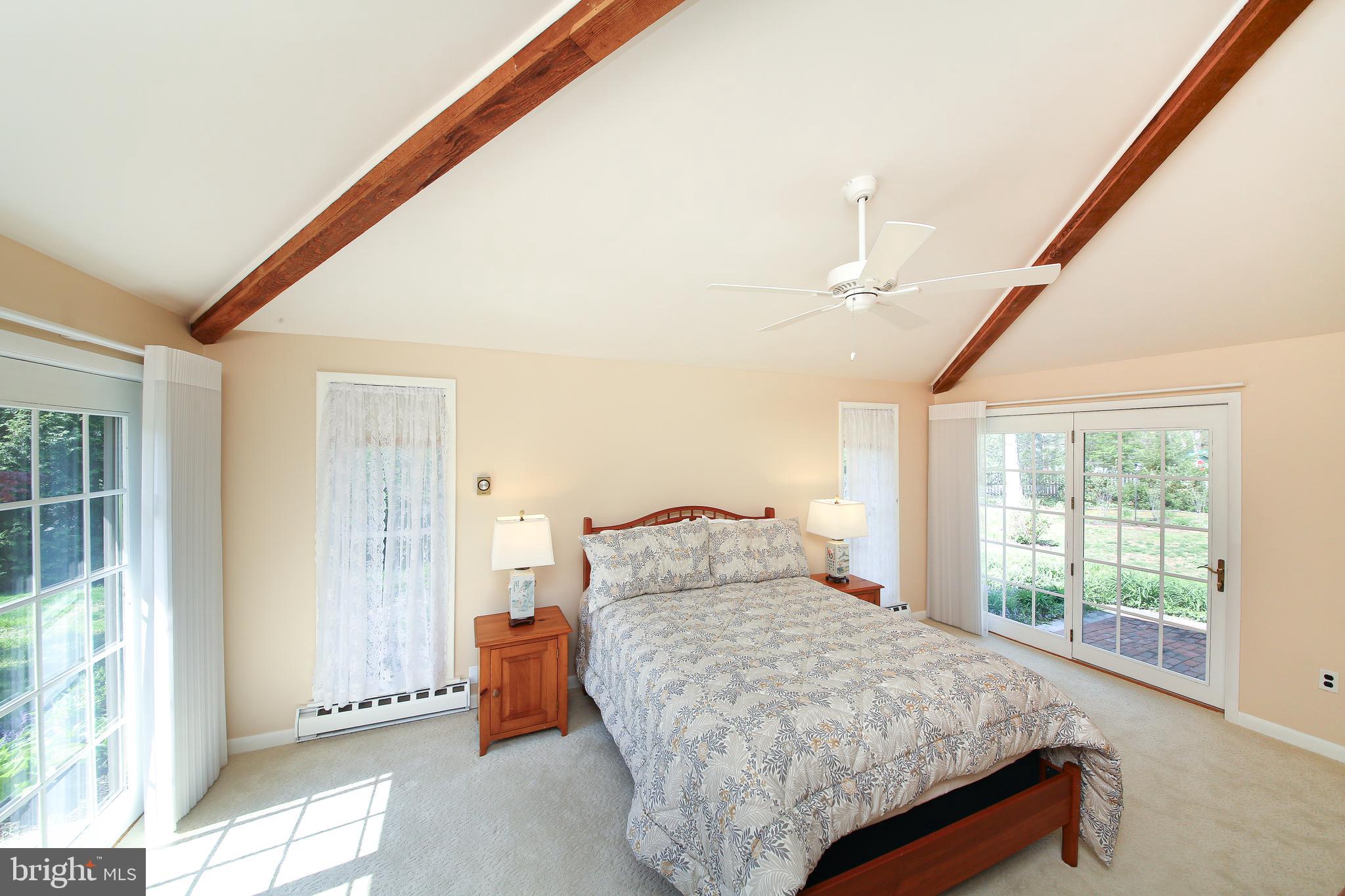 PEBBLE HILL - Residential