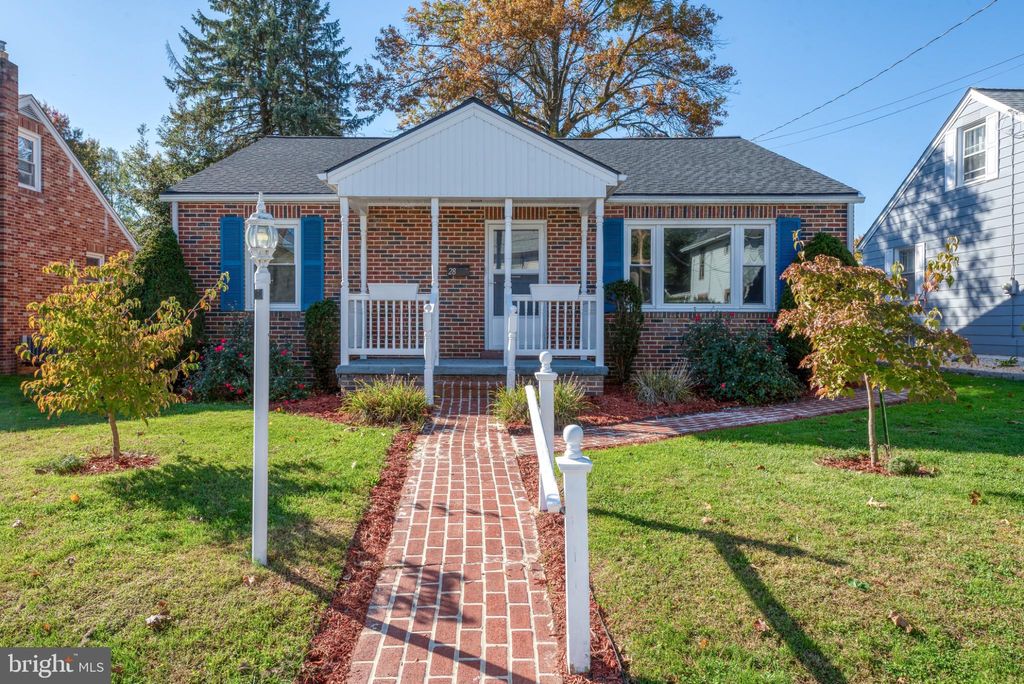 Photo of 28 Harding Street, MANCHESTER, PA 17345 (MLS # PAYK2092430)